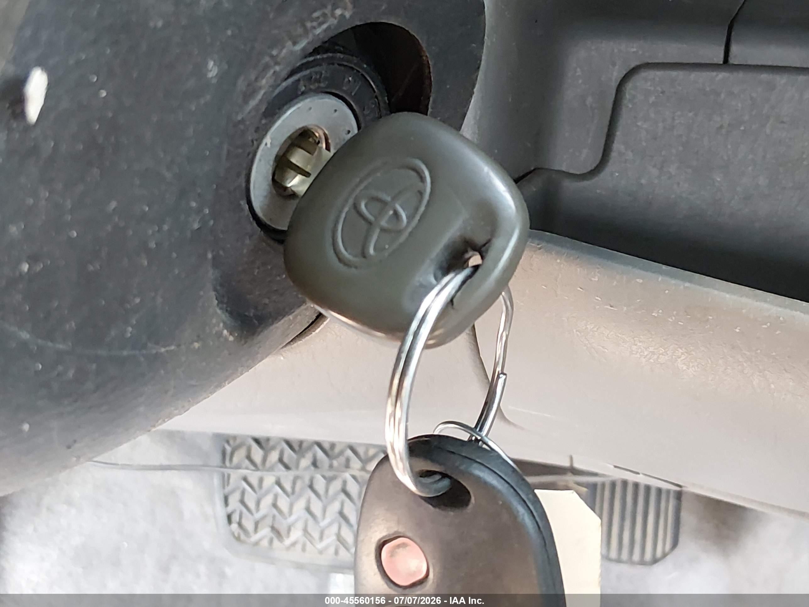 2010 Toyota Tacoma Base V6 Silver vin: 3TMLU4EN0AM038128