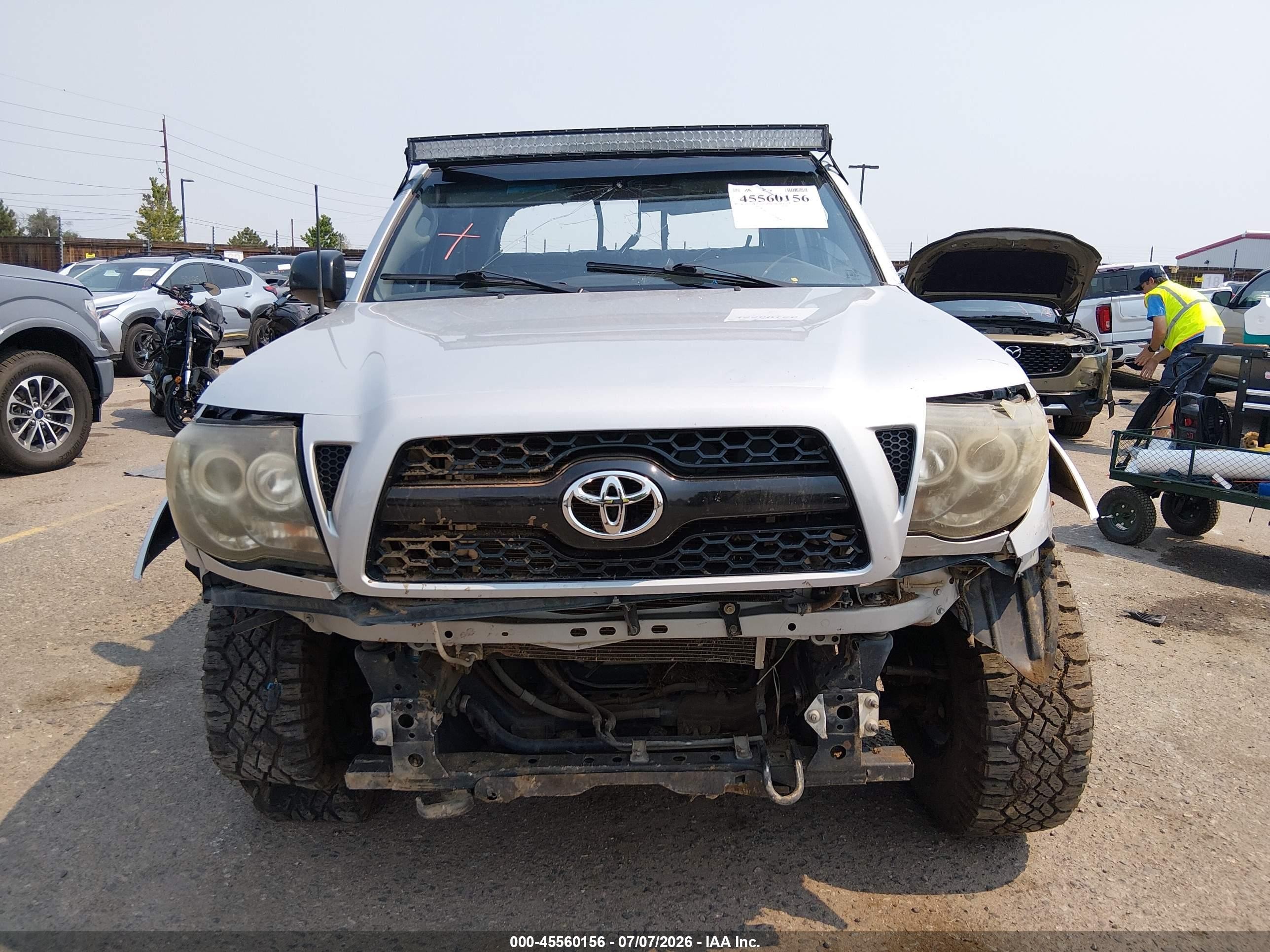 2010 Toyota Tacoma Base V6 Silver vin: 3TMLU4EN0AM038128