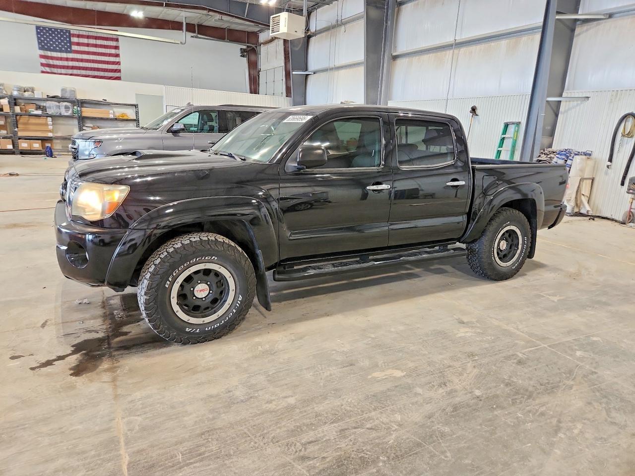 2011 Toyota Tacoma Black vin: 3TMLU4EN0BM061586