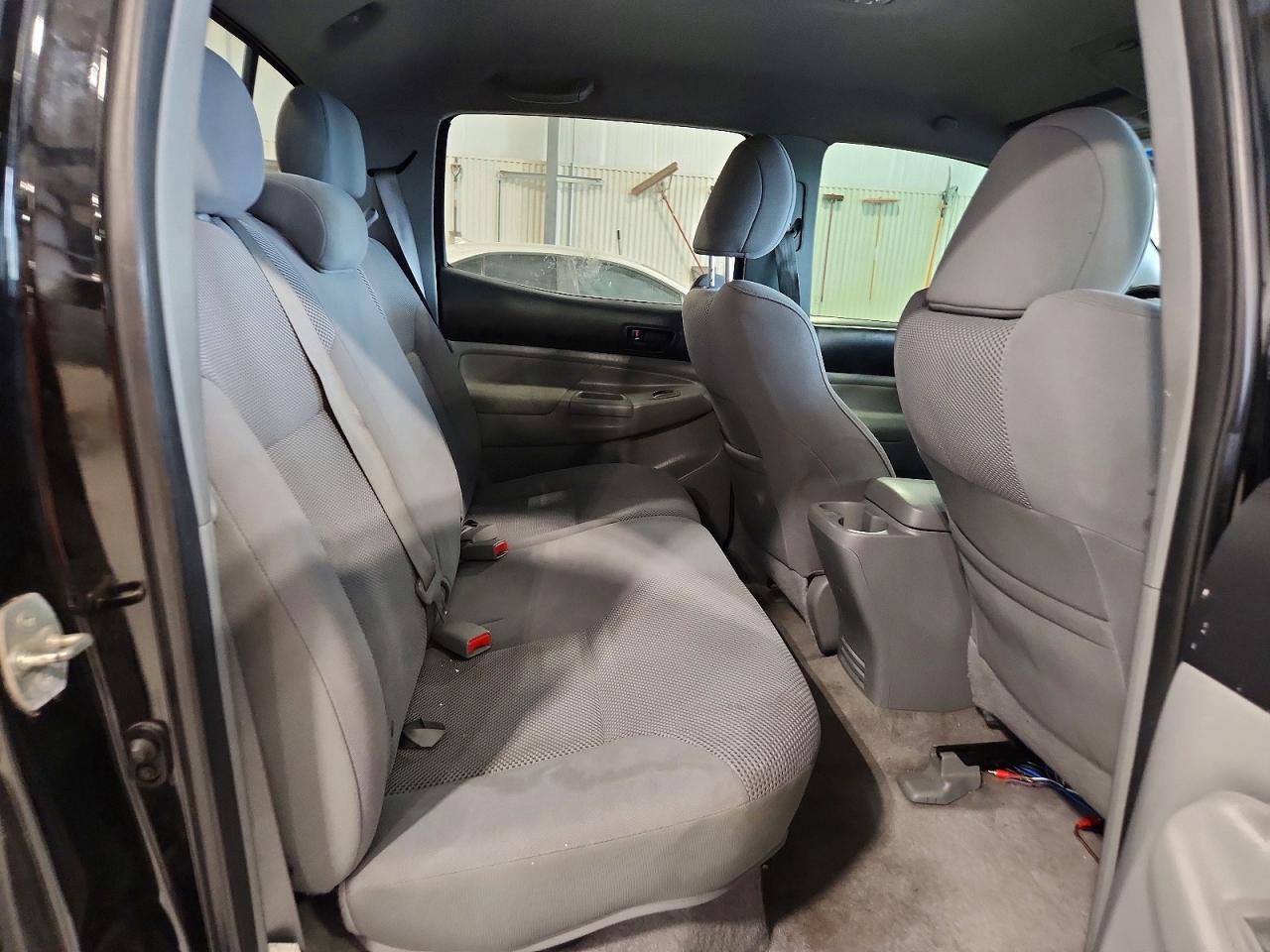 2011 Toyota Tacoma Black vin: 3TMLU4EN0BM061586