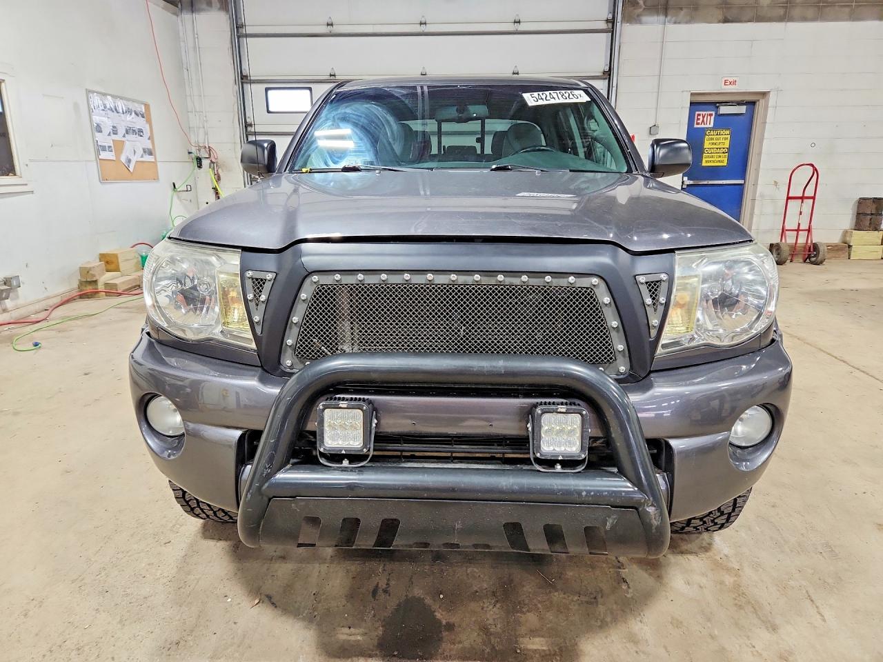 2011 Toyota Tacoma Double Cab Серый vin: 3TMLU4EN0BM064472
