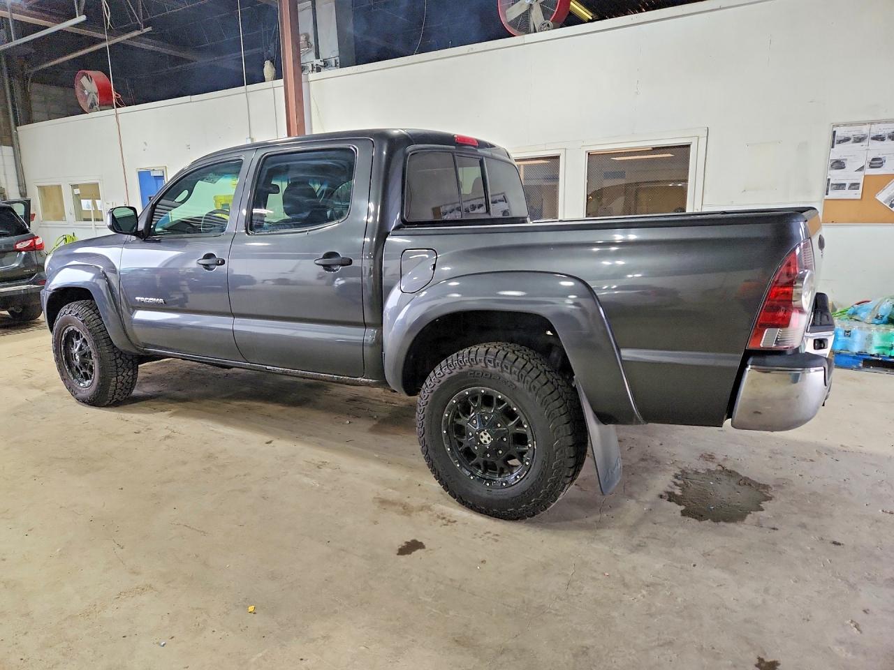 2011 Toyota Tacoma Double Cab Серый vin: 3TMLU4EN0BM064472