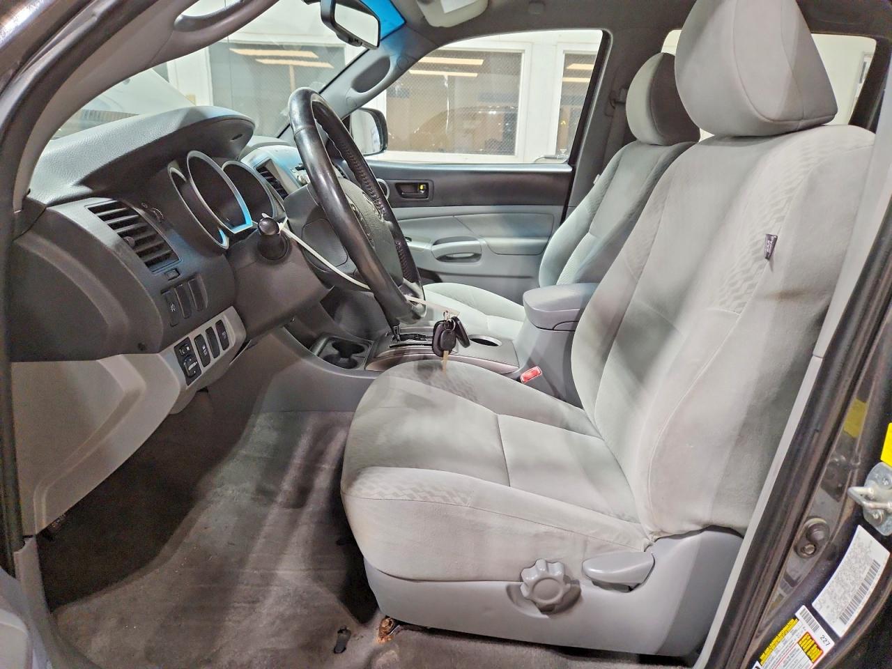 2011 Toyota Tacoma Double Cab Серый vin: 3TMLU4EN0BM064472