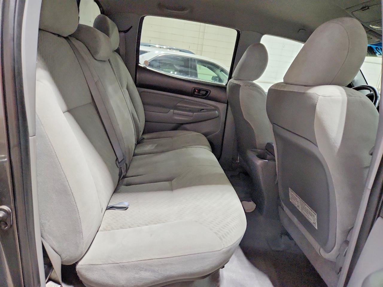 2011 Toyota Tacoma Double Cab Серый vin: 3TMLU4EN0BM064472