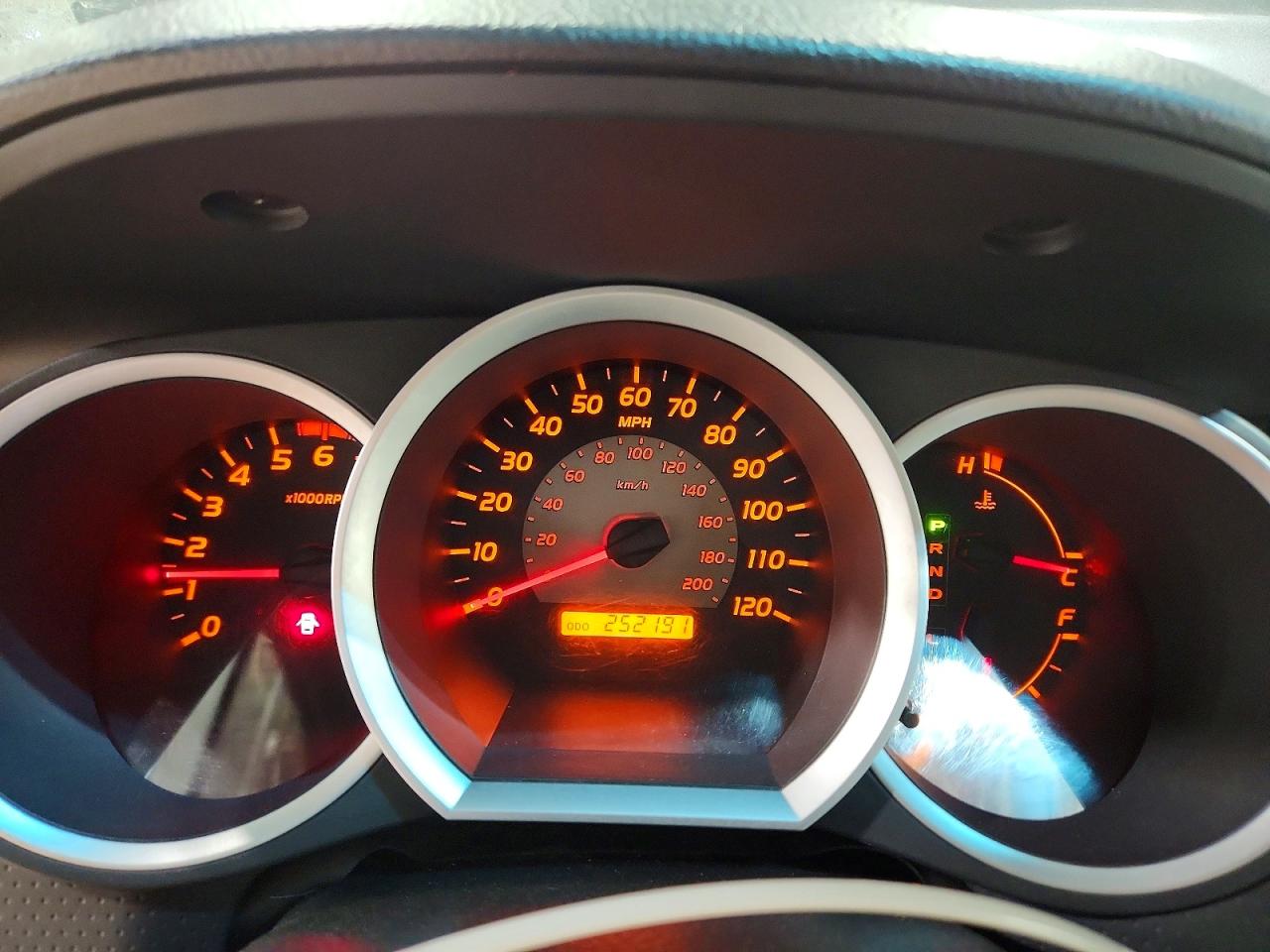 2011 Toyota Tacoma Double Cab Серый vin: 3TMLU4EN0BM064472
