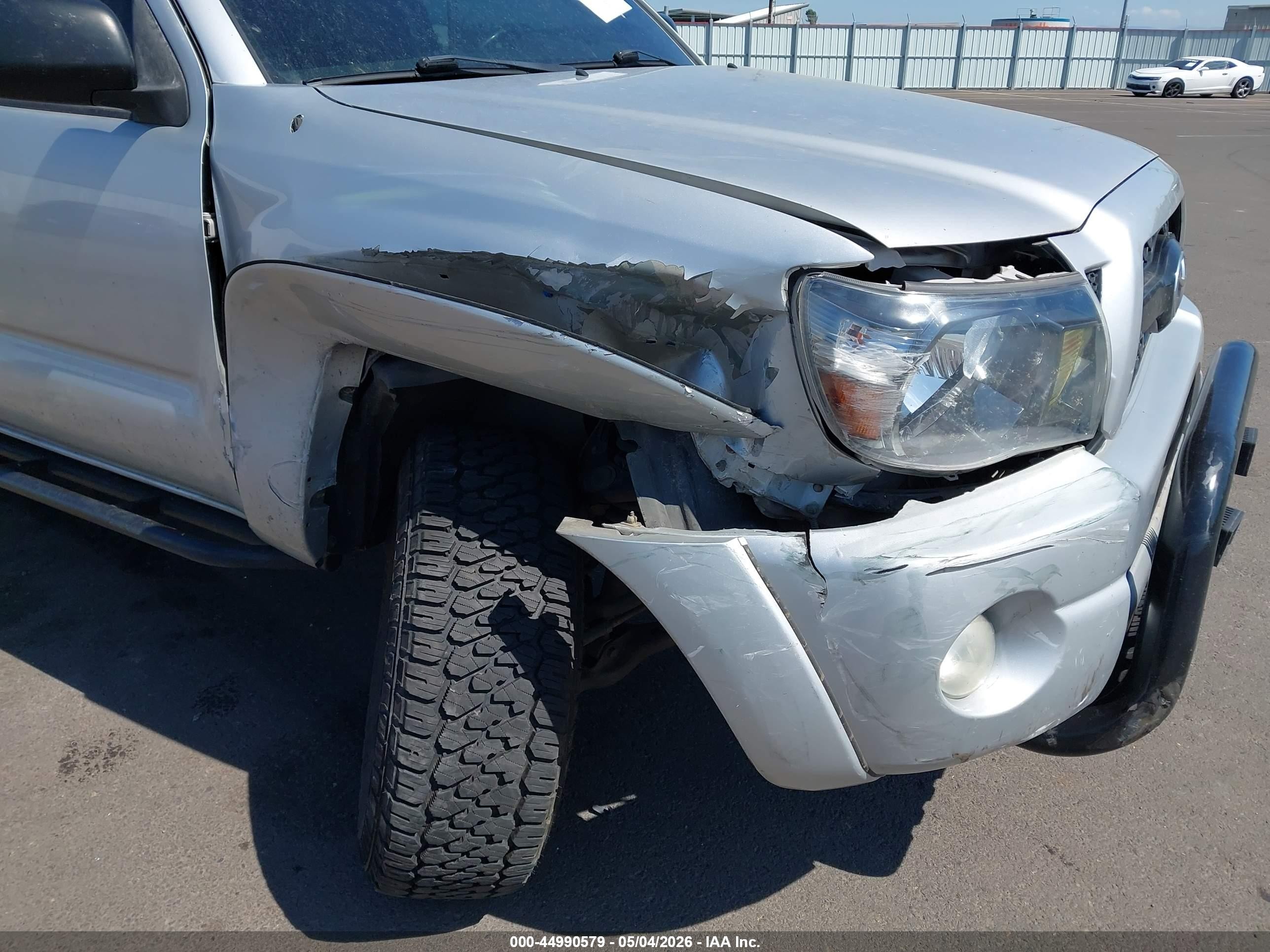 2011 Toyota Tacoma Base V6 Silver vin: 3TMLU4EN0BM071065