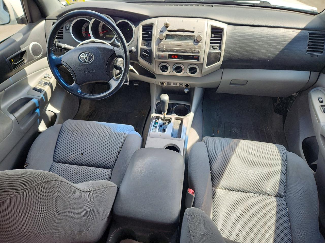 2011 Toyota Tacoma V6 White vin: 3TMLU4EN0BM078565