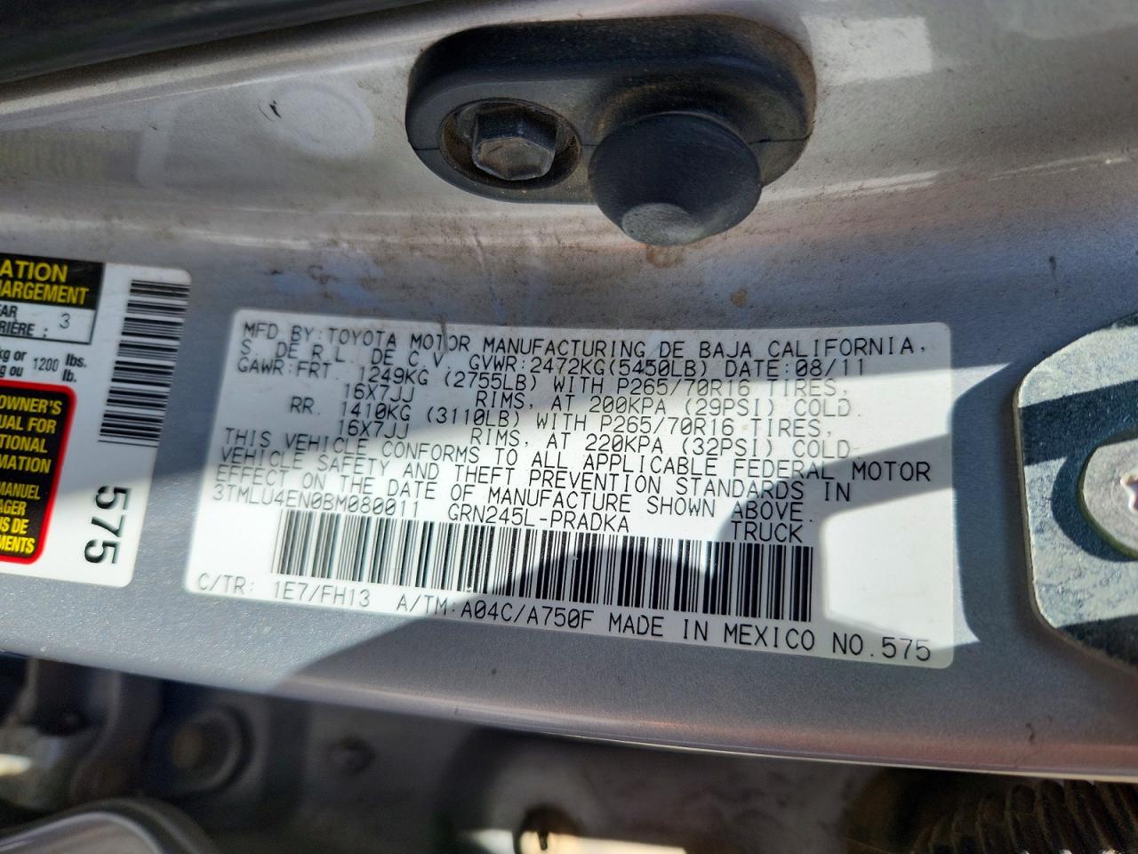 2011 Toyota Tacoma V6 Silver vin: 3TMLU4EN0BM080011