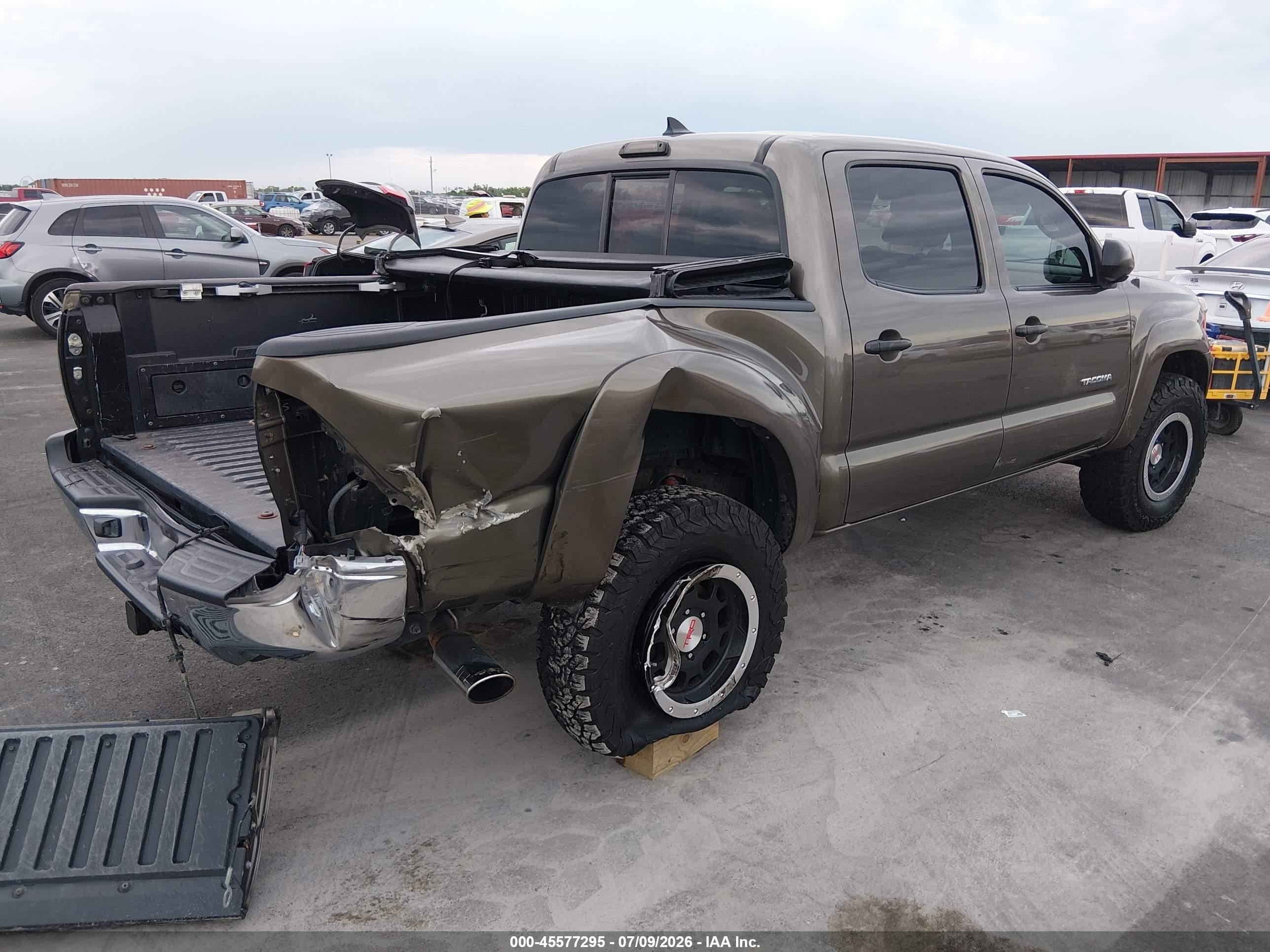 2012 Toyota Tacoma Base V6 Gray vin: 3TMLU4EN0CM082665