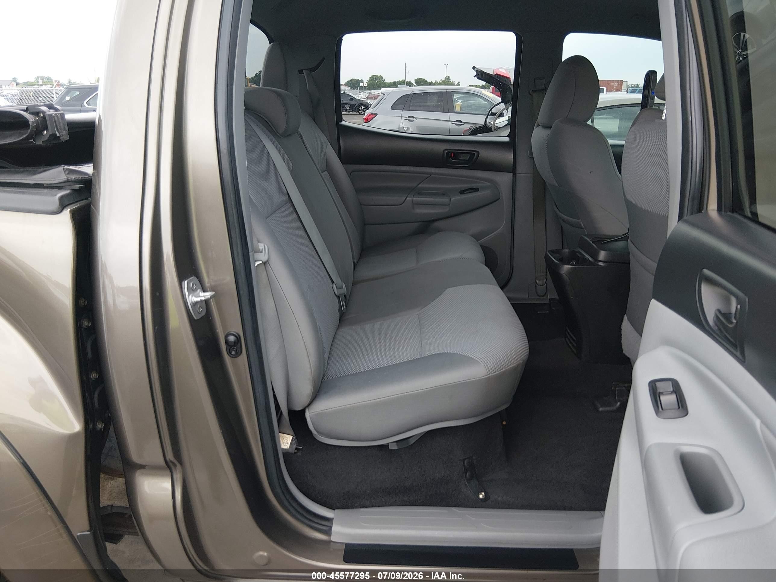 2012 Toyota Tacoma Base V6 Gray vin: 3TMLU4EN0CM082665