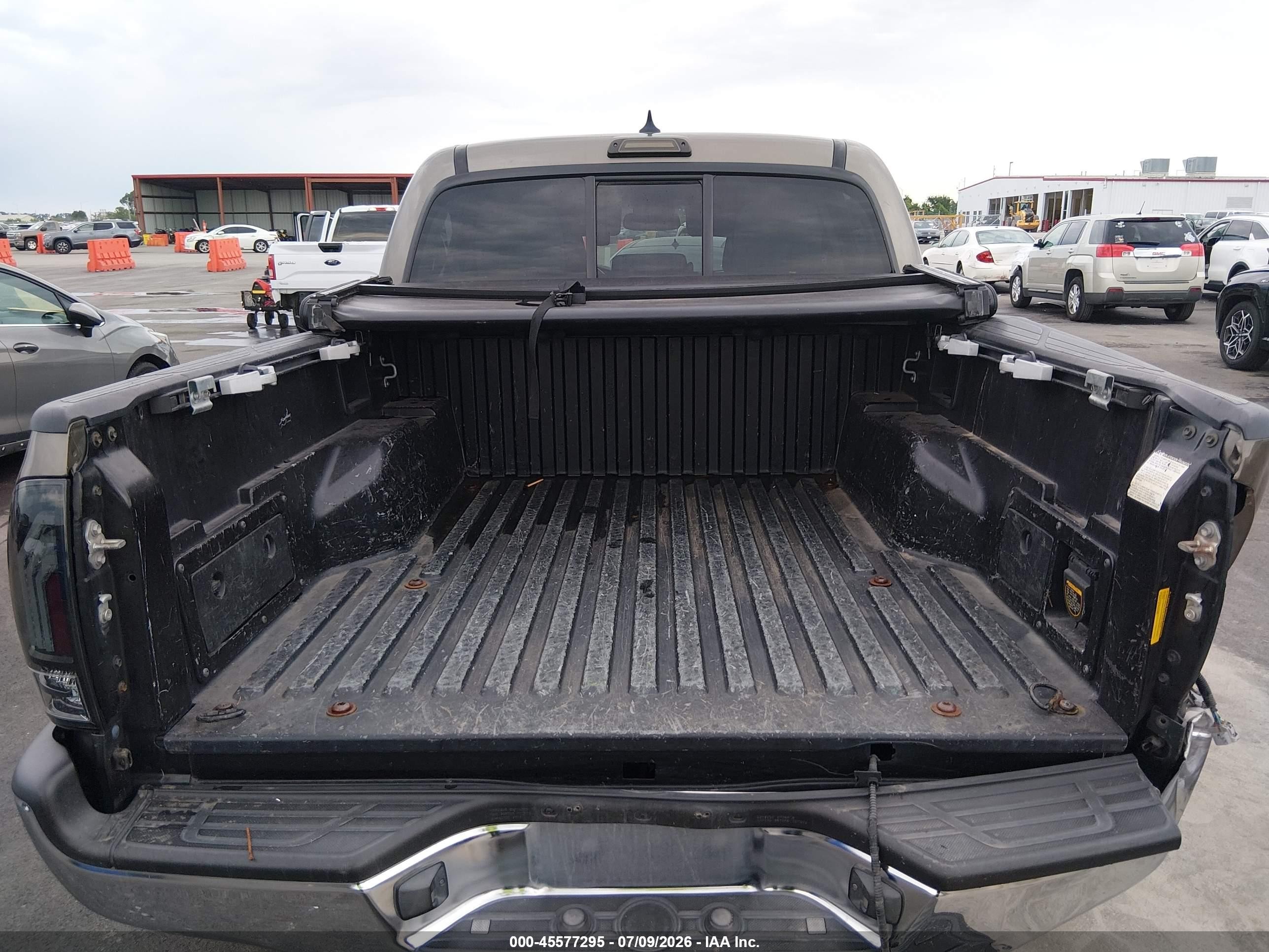 2012 Toyota Tacoma Base V6 Gray vin: 3TMLU4EN0CM082665