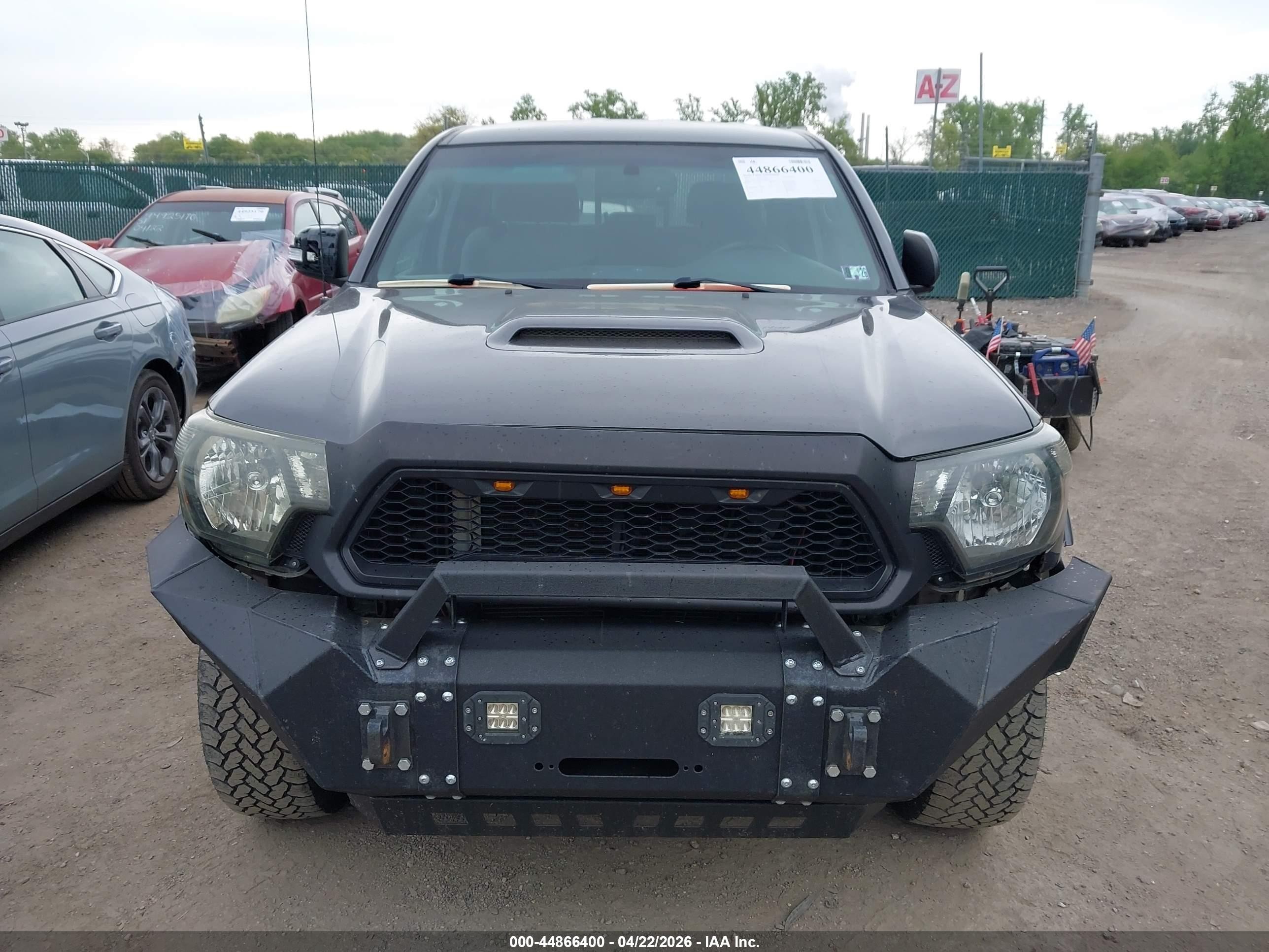 2012 Toyota Tacoma Base V6 Black vin: 3TMLU4EN0CM098574