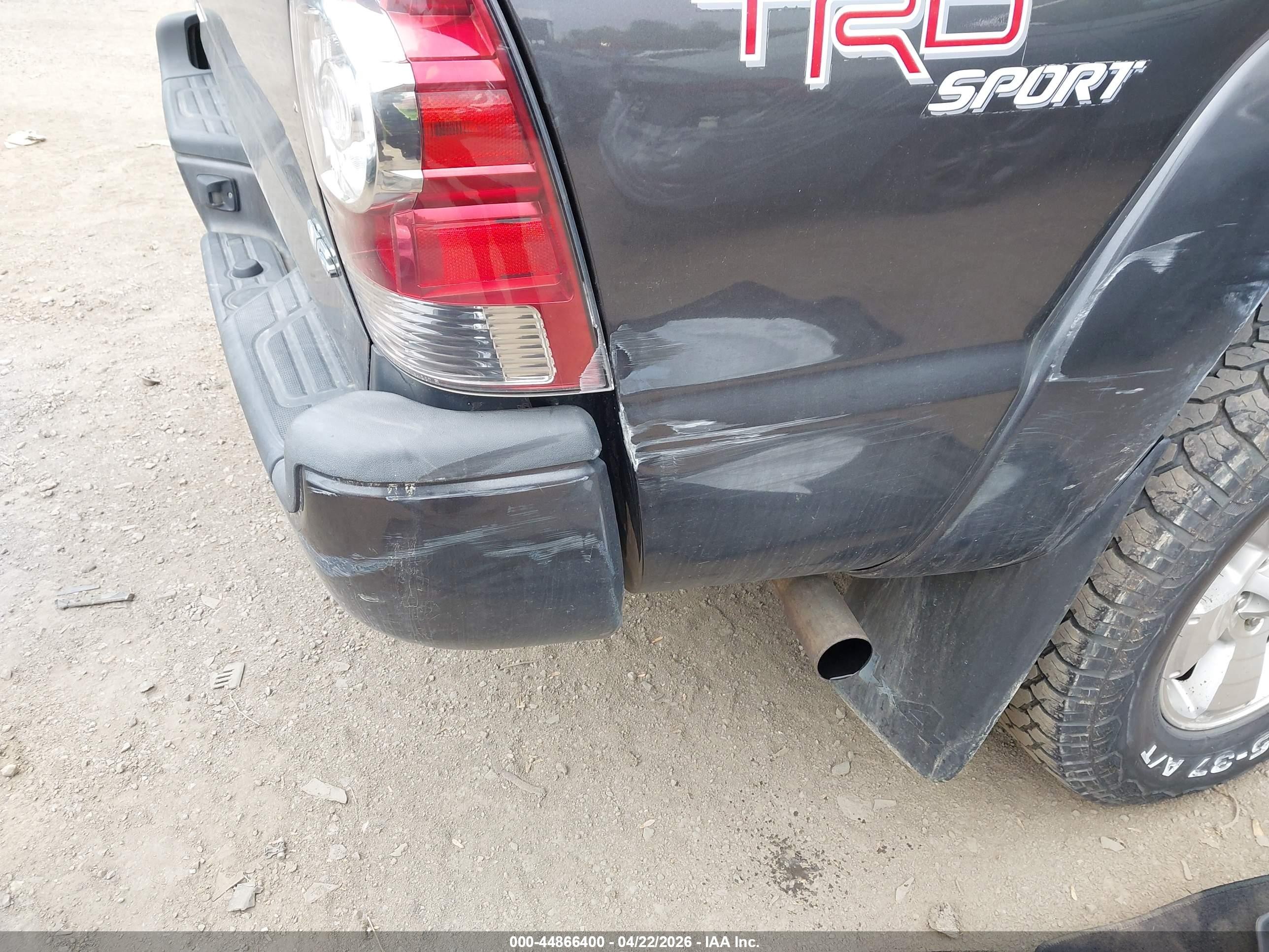2012 Toyota Tacoma Base V6 Black vin: 3TMLU4EN0CM098574