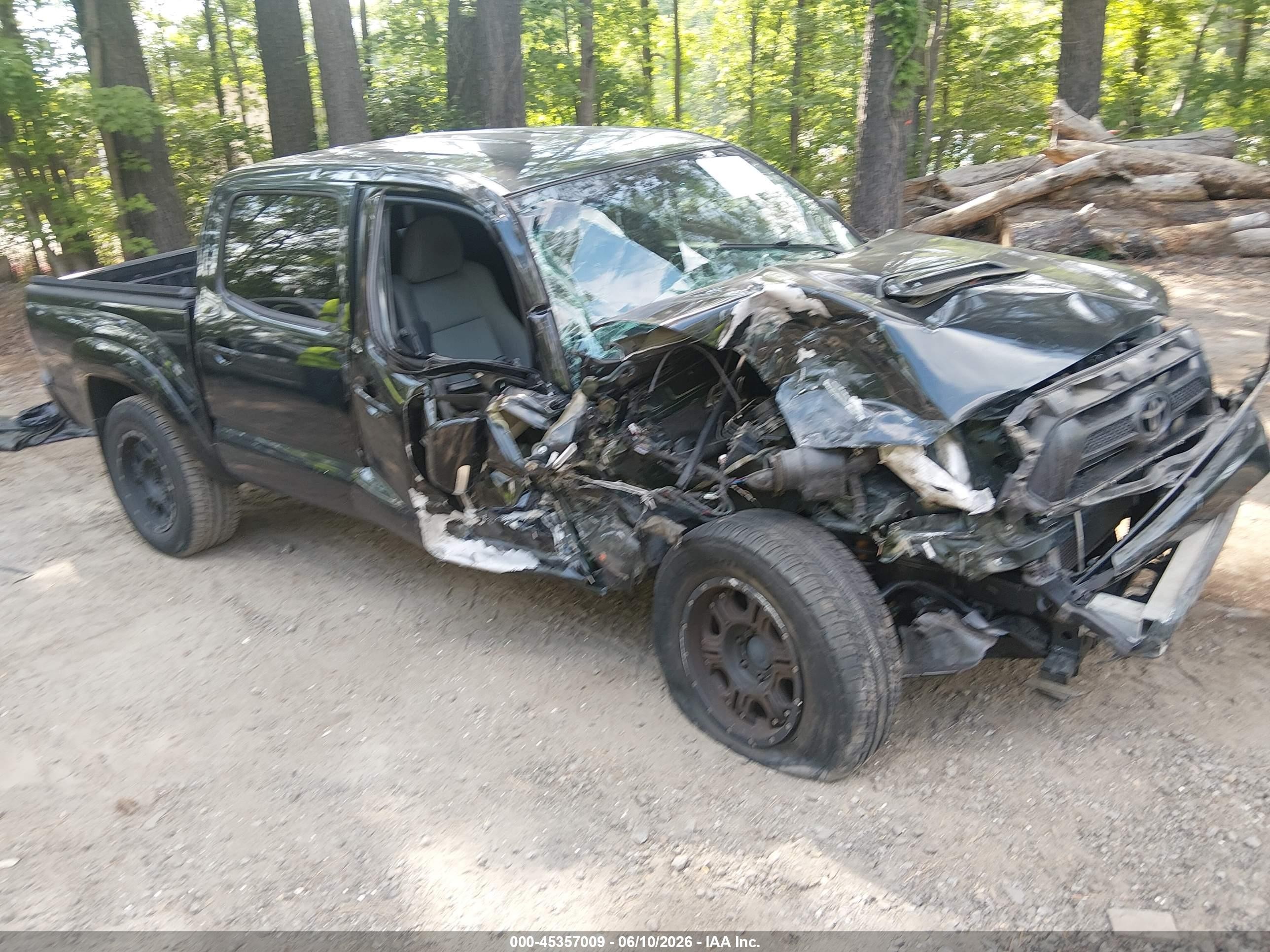 2013 Toyota Tacoma Base V6 Black vin: 3TMLU4EN0DM109638
