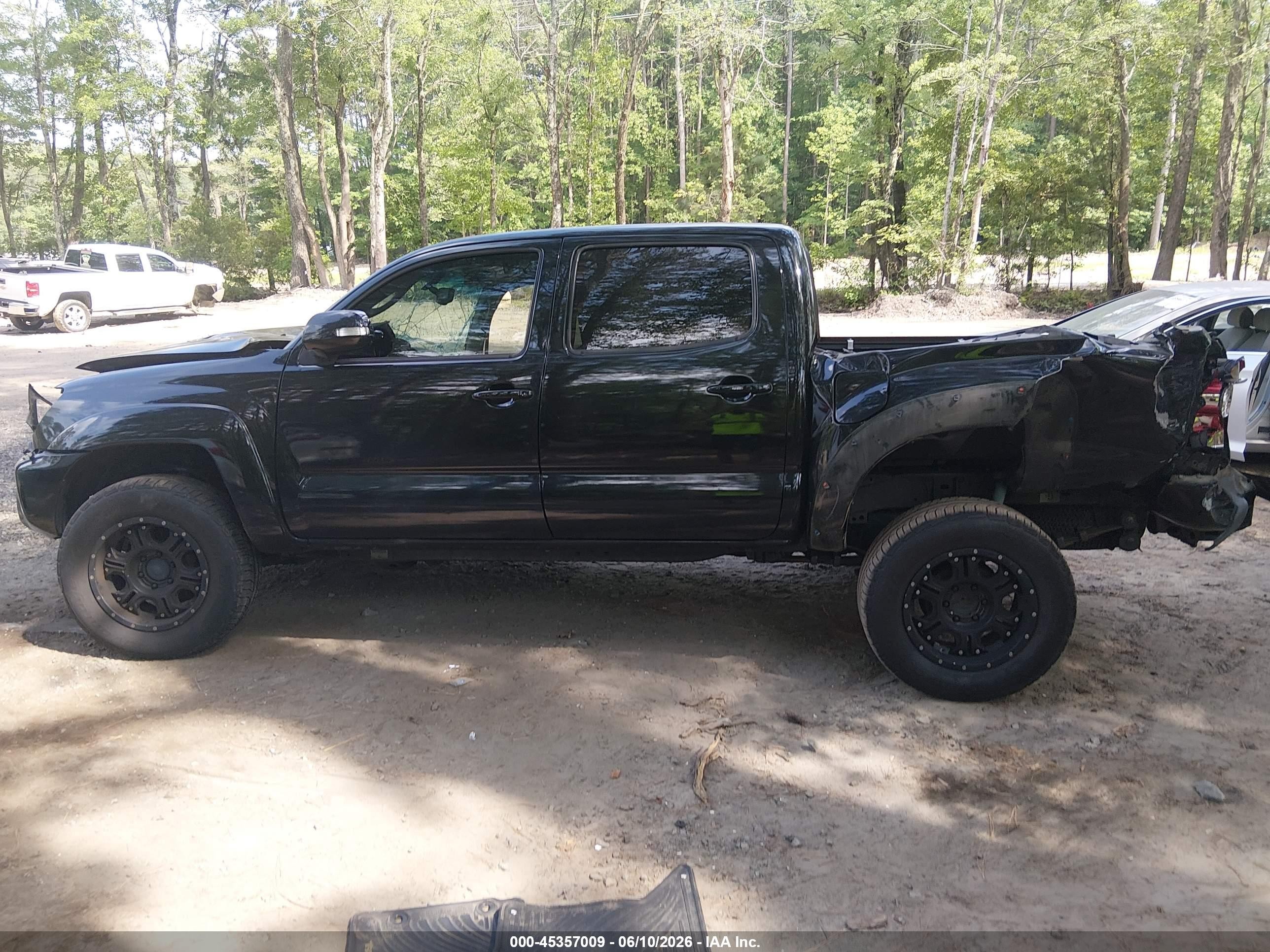 2013 Toyota Tacoma Base V6 Black vin: 3TMLU4EN0DM109638
