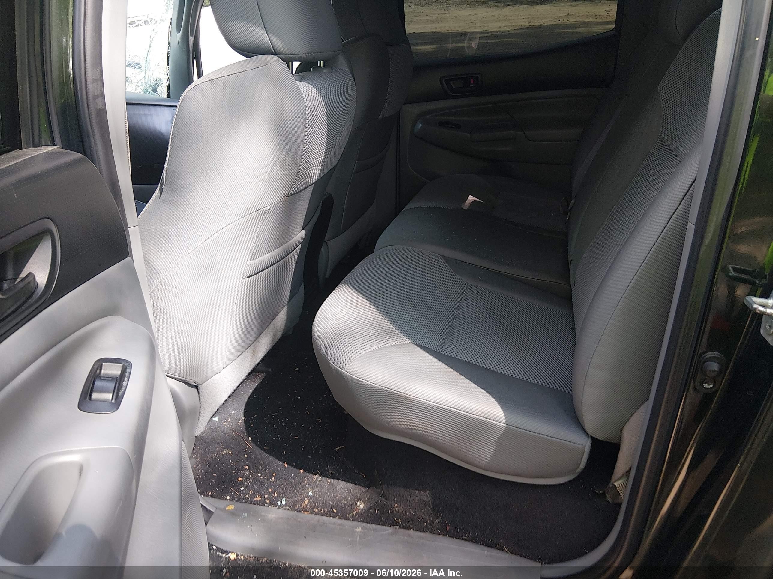 2013 Toyota Tacoma Base V6 Black vin: 3TMLU4EN0DM109638