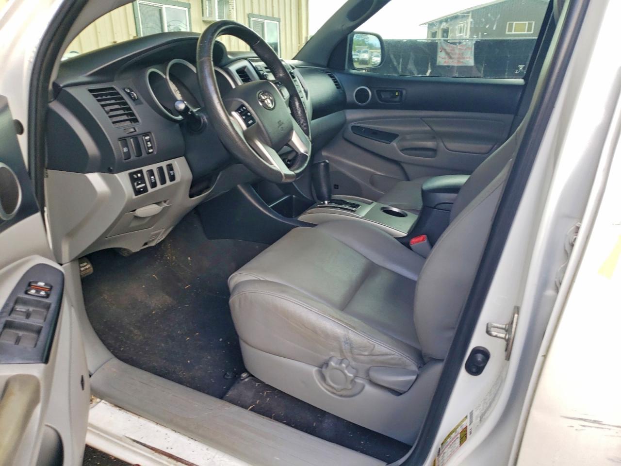 2013 Toyota Tacoma Double Cab Белый vin: 3TMLU4EN0DM111907