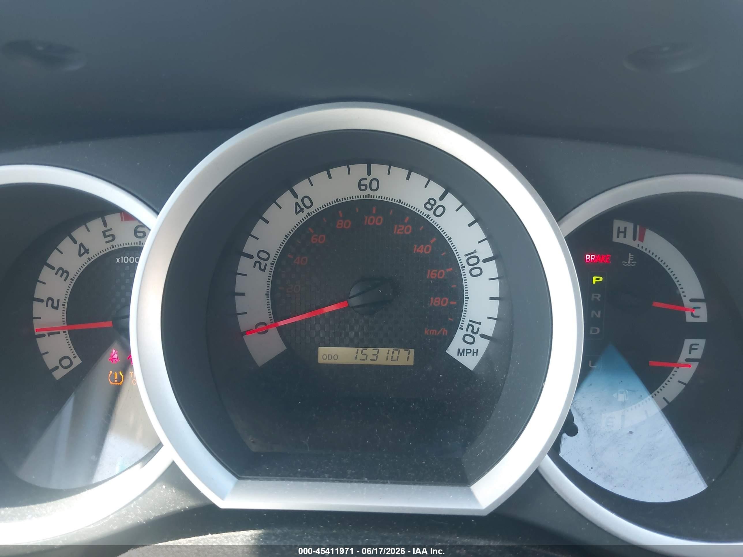 2013 Toyota Tacoma Base V6 White vin: 3TMLU4EN0DM120610