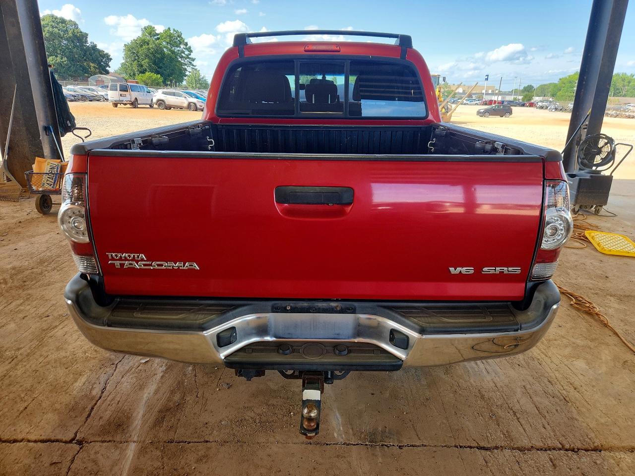2013 Toyota Tacoma Double Cab Red vin: 3TMLU4EN0DM125080