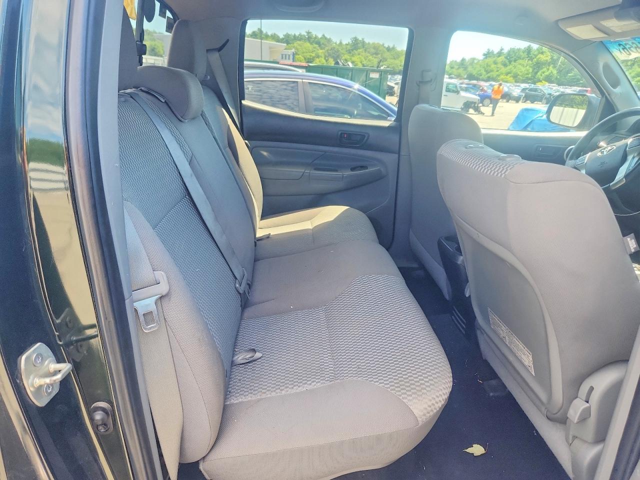 2013 Toyota Tacoma V6 Green vin: 3TMLU4EN0DM128643