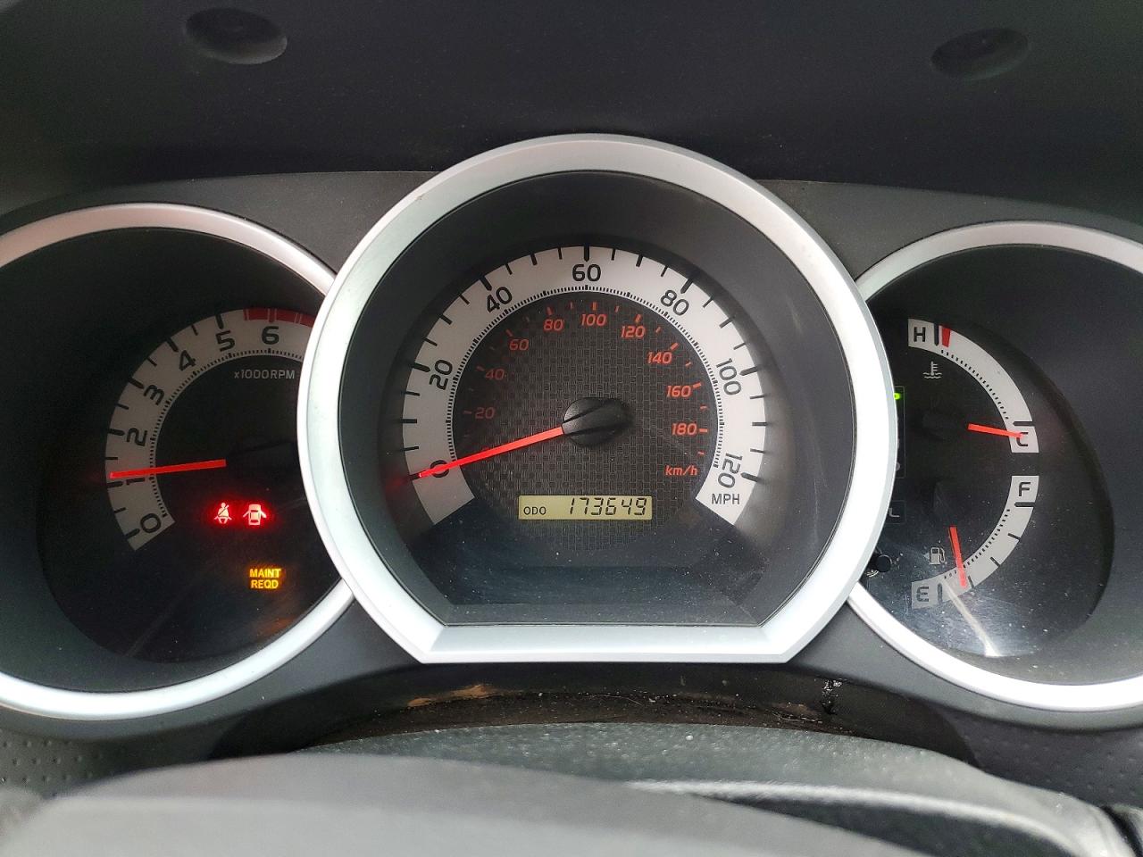 2014 Toyota Tacoma Double Cab Silver vin: 3TMLU4EN0EM137845