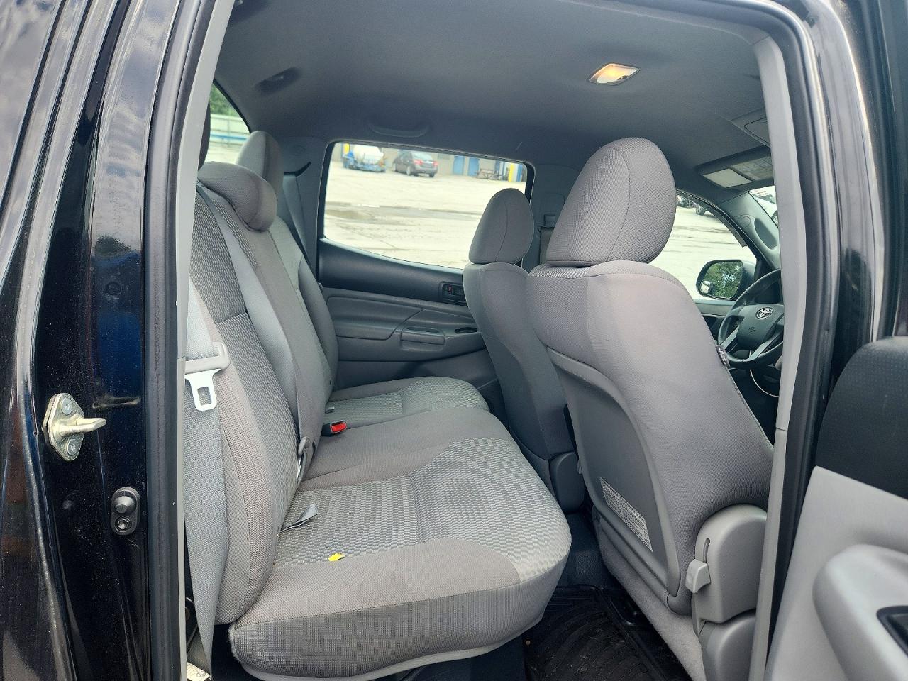 2014 Toyota Tacoma V6 Black vin: 3TMLU4EN0EM140552