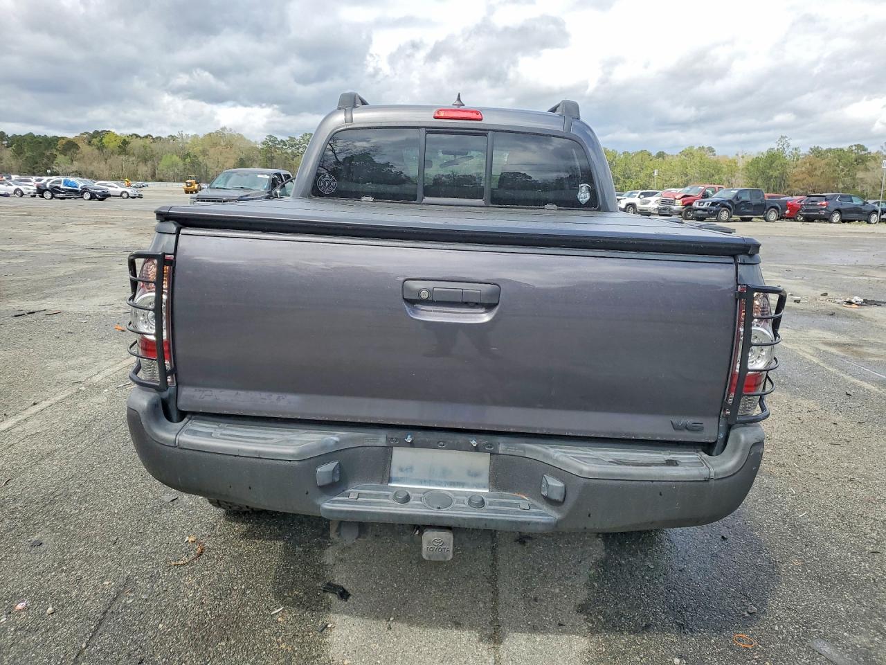 2014 Toyota Tacoma V6 Gray vin: 3TMLU4EN0EM146691