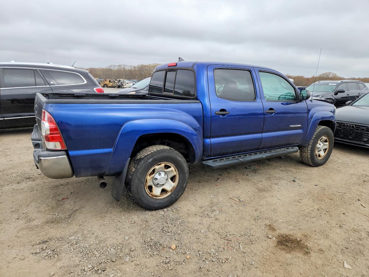 2014 Toyota Tacoma Double Cab Синий vin: 3TMLU4EN0EM148019