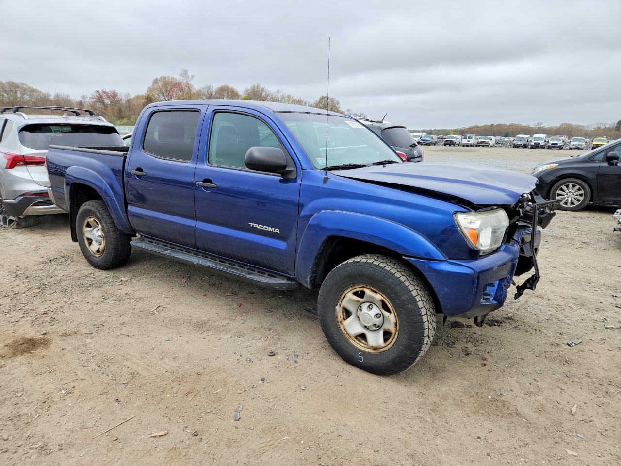 2014 Toyota Tacoma Double Cab Синий vin: 3TMLU4EN0EM148019