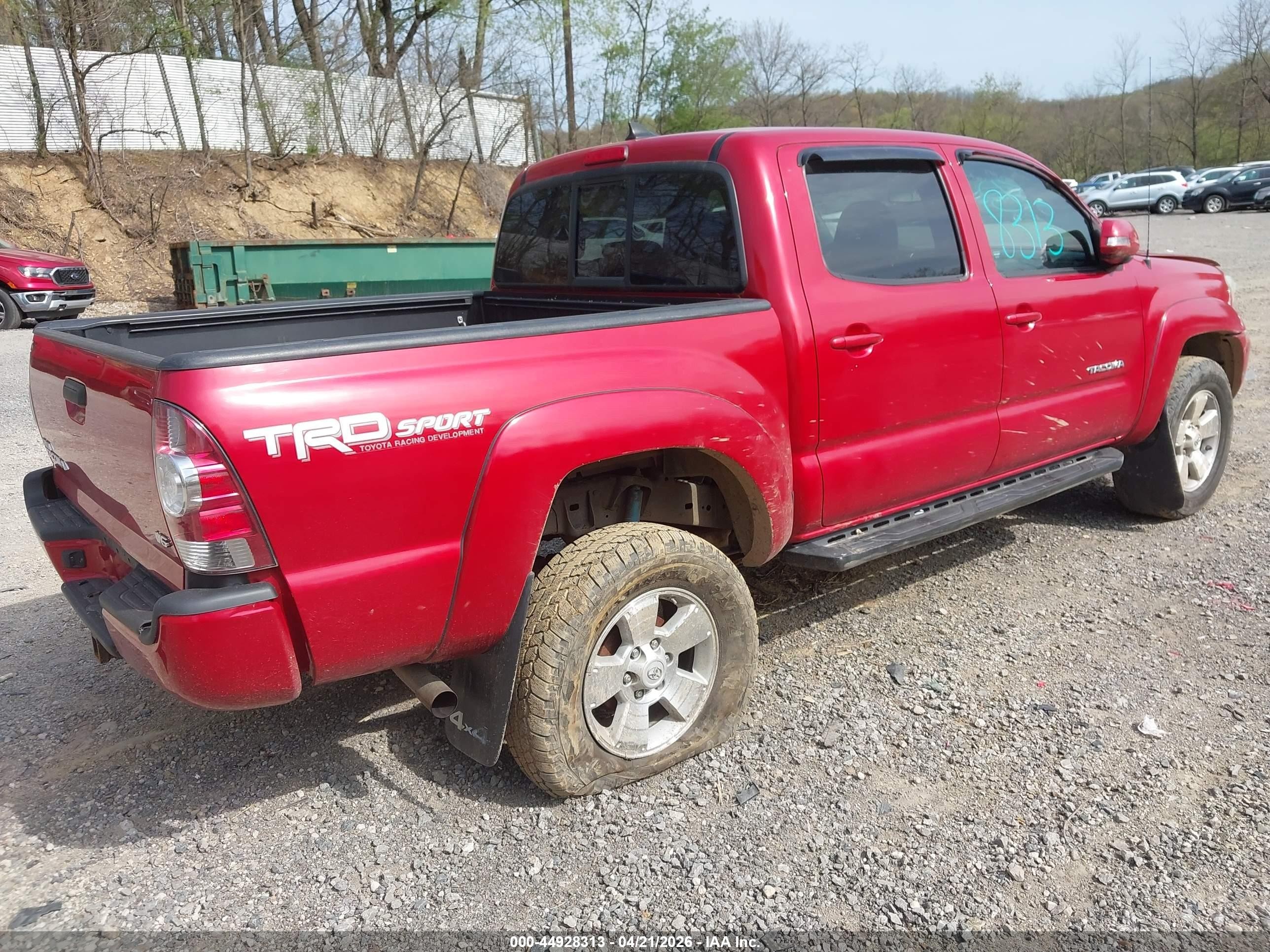 2014 Toyota Tacoma Base V6 Red vin: 3TMLU4EN0EM148862