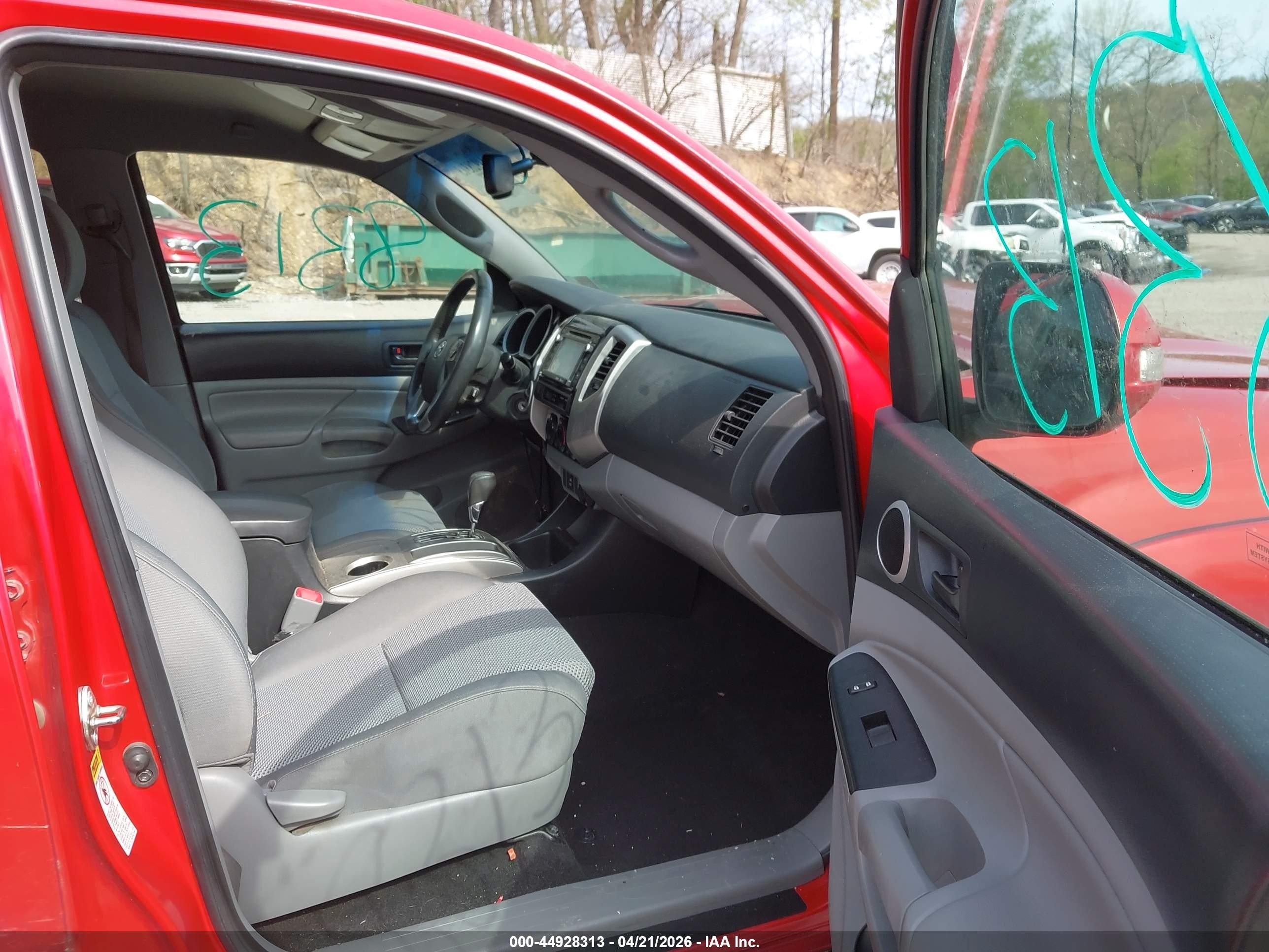 2014 Toyota Tacoma Base V6 Red vin: 3TMLU4EN0EM148862