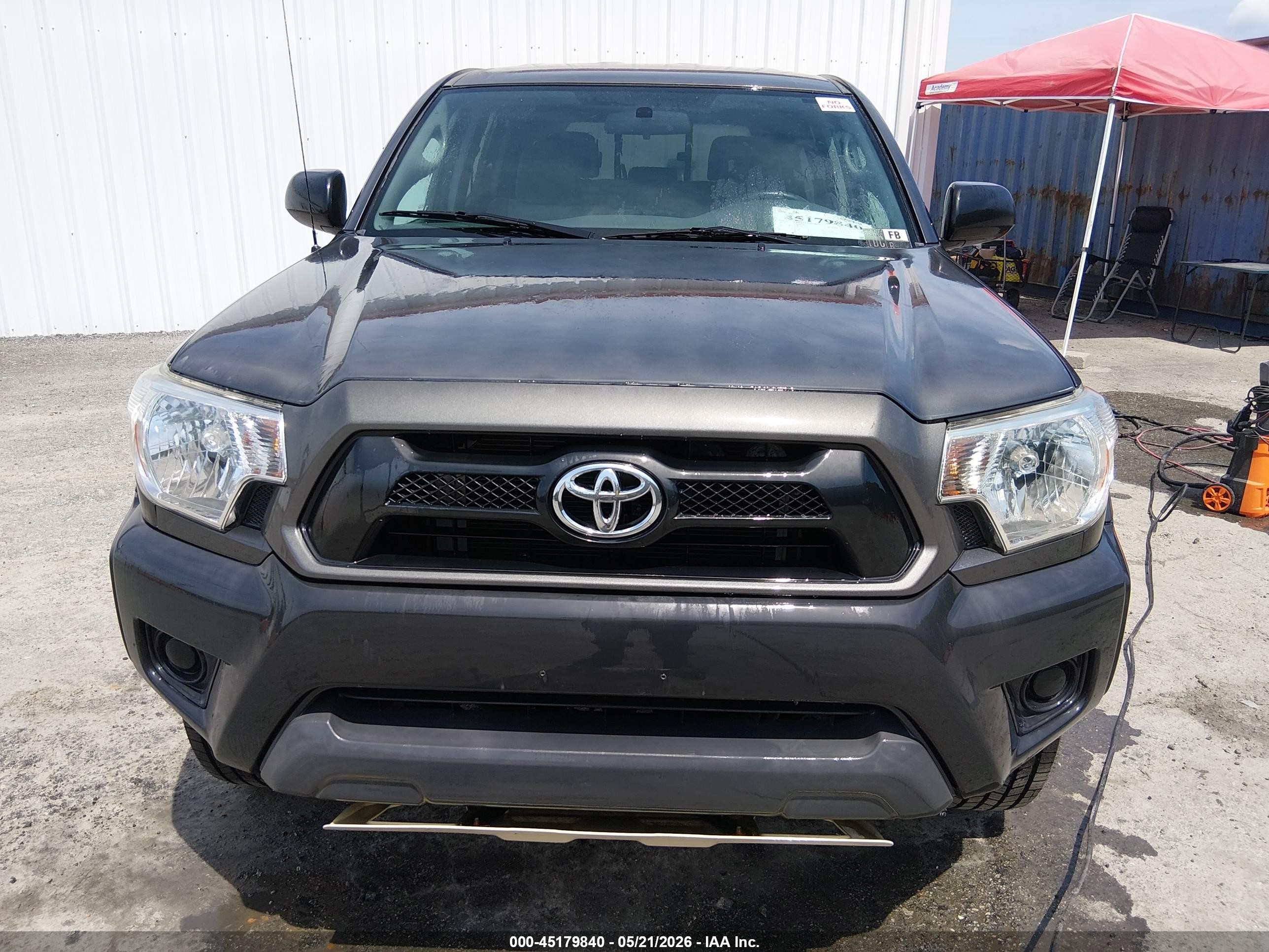 2014 Toyota Tacoma Base V6 Gray vin: 3TMLU4EN0EM161790