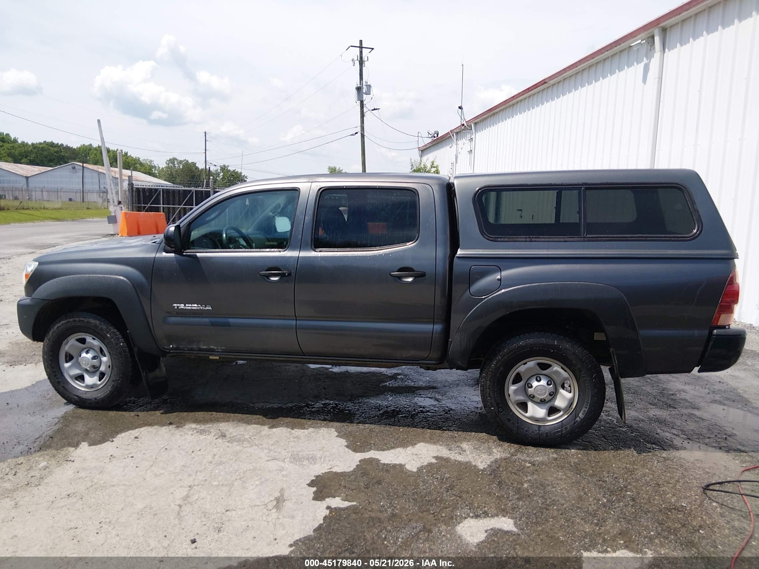 2014 Toyota Tacoma Base V6 Gray vin: 3TMLU4EN0EM161790