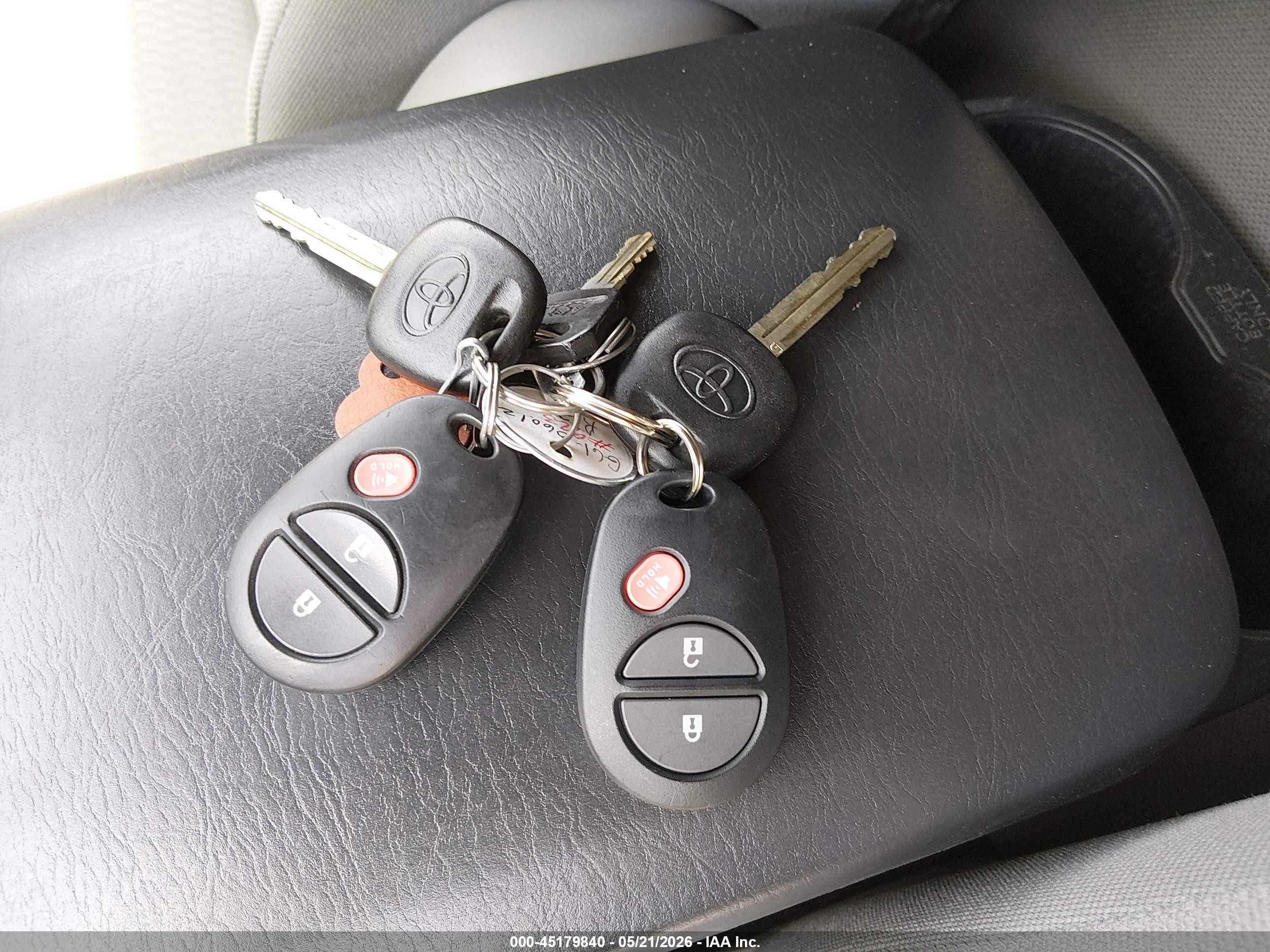 2014 Toyota Tacoma Base V6 Gray vin: 3TMLU4EN0EM161790