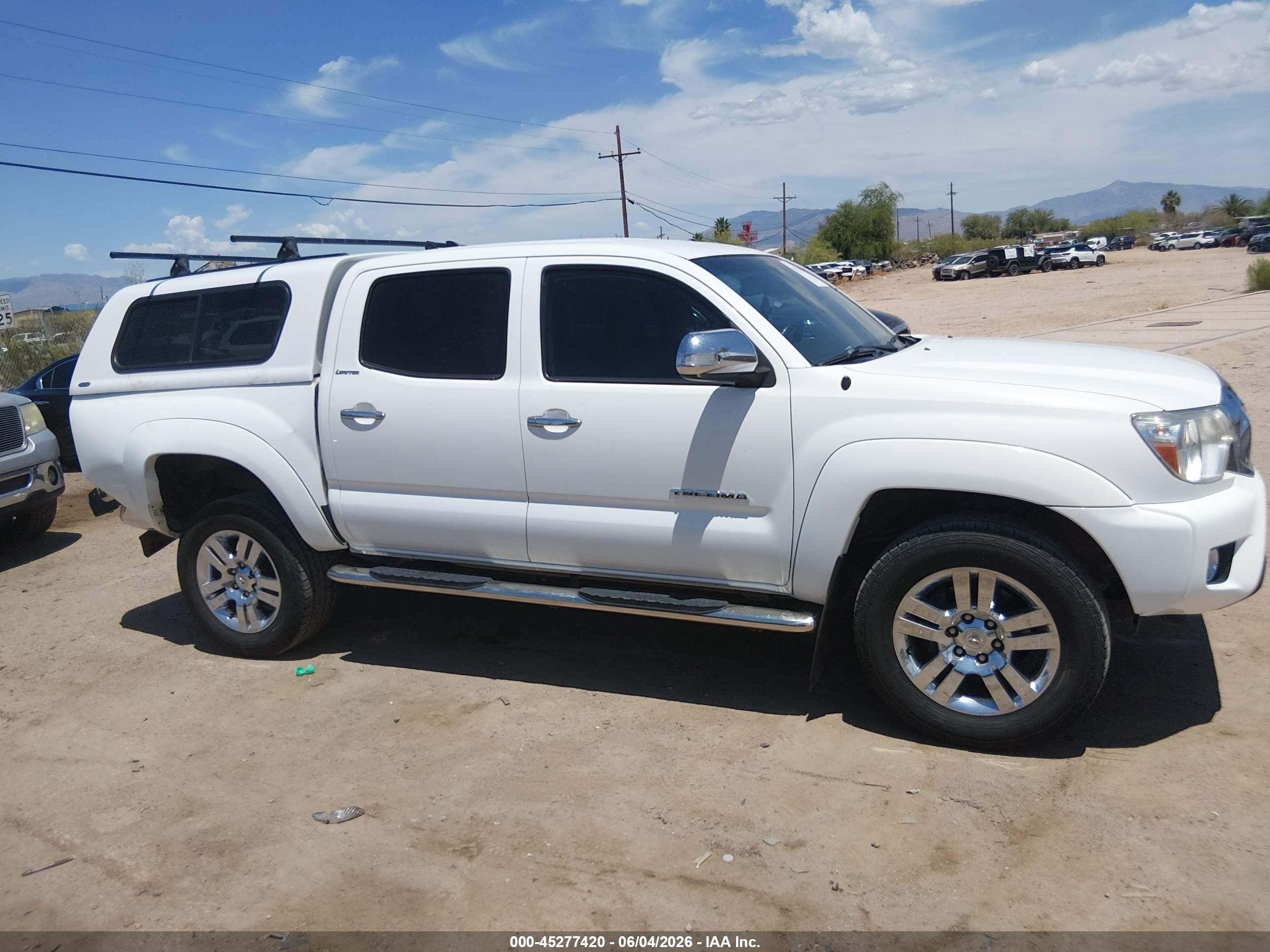 2014 Toyota Tacoma Base V6 White vin: 3TMLU4EN0EM163295