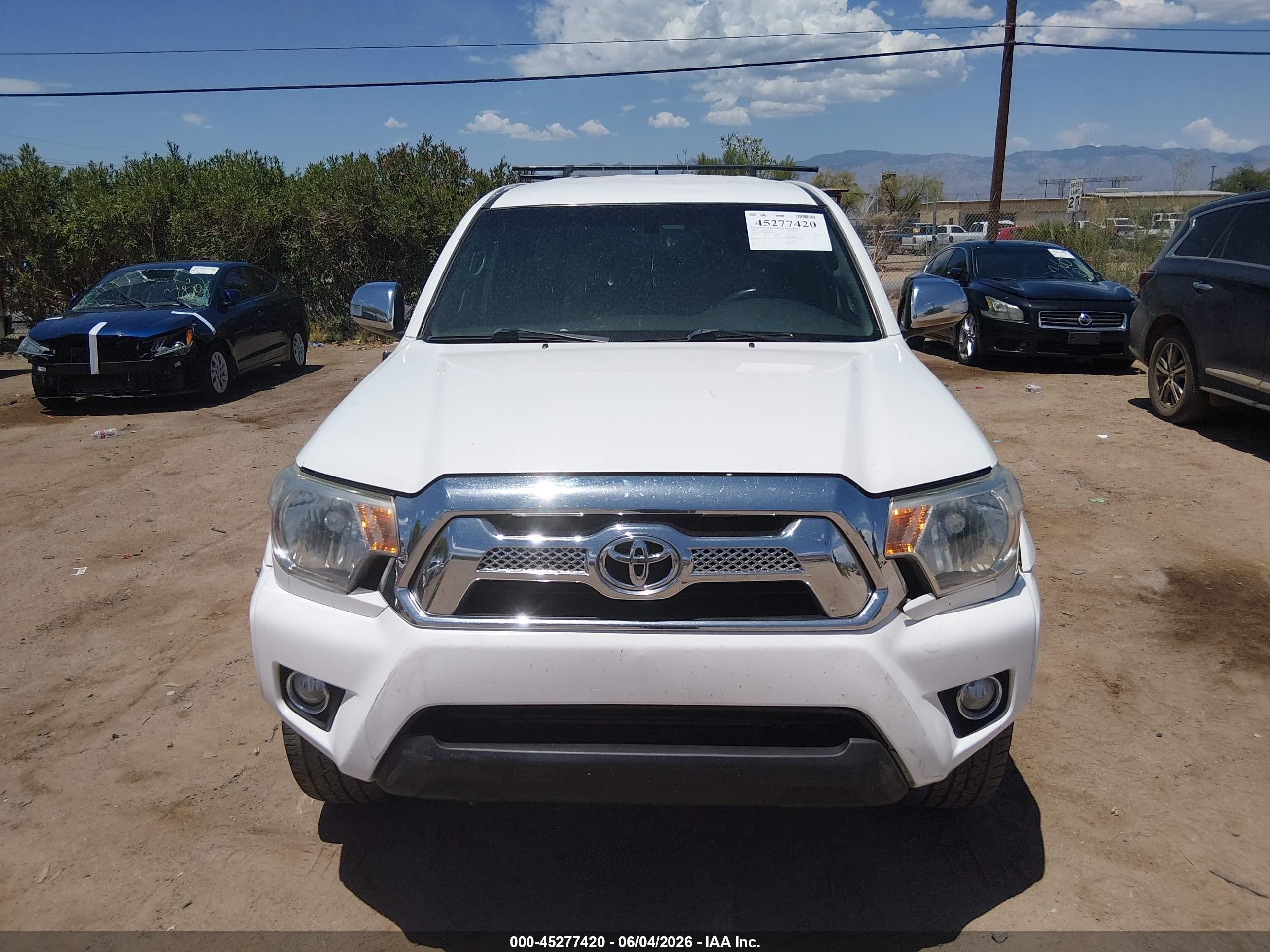 2014 Toyota Tacoma Base V6 White vin: 3TMLU4EN0EM163295