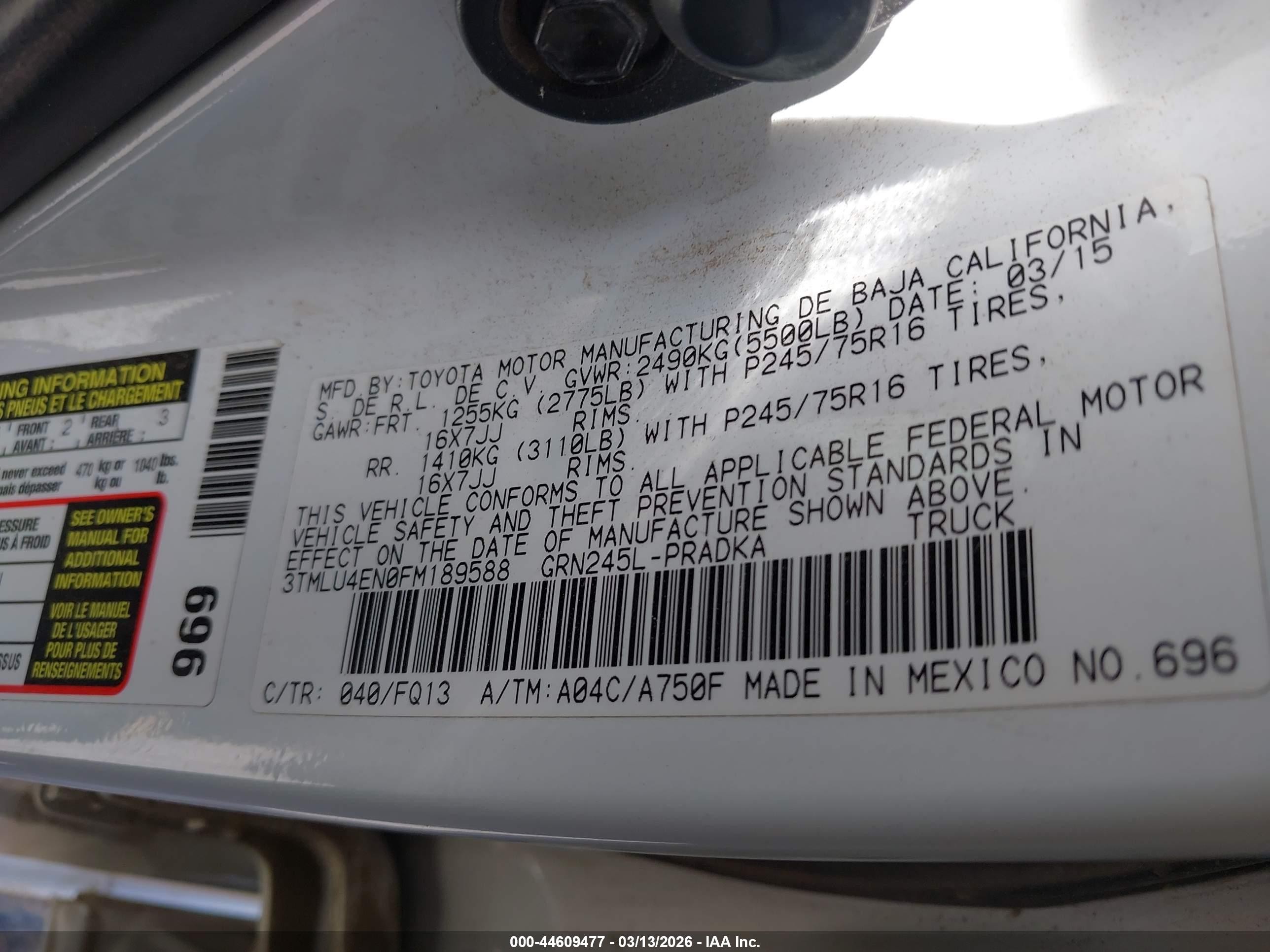 2015 Toyota Tacoma Base V6 White vin: 3TMLU4EN0FM189588