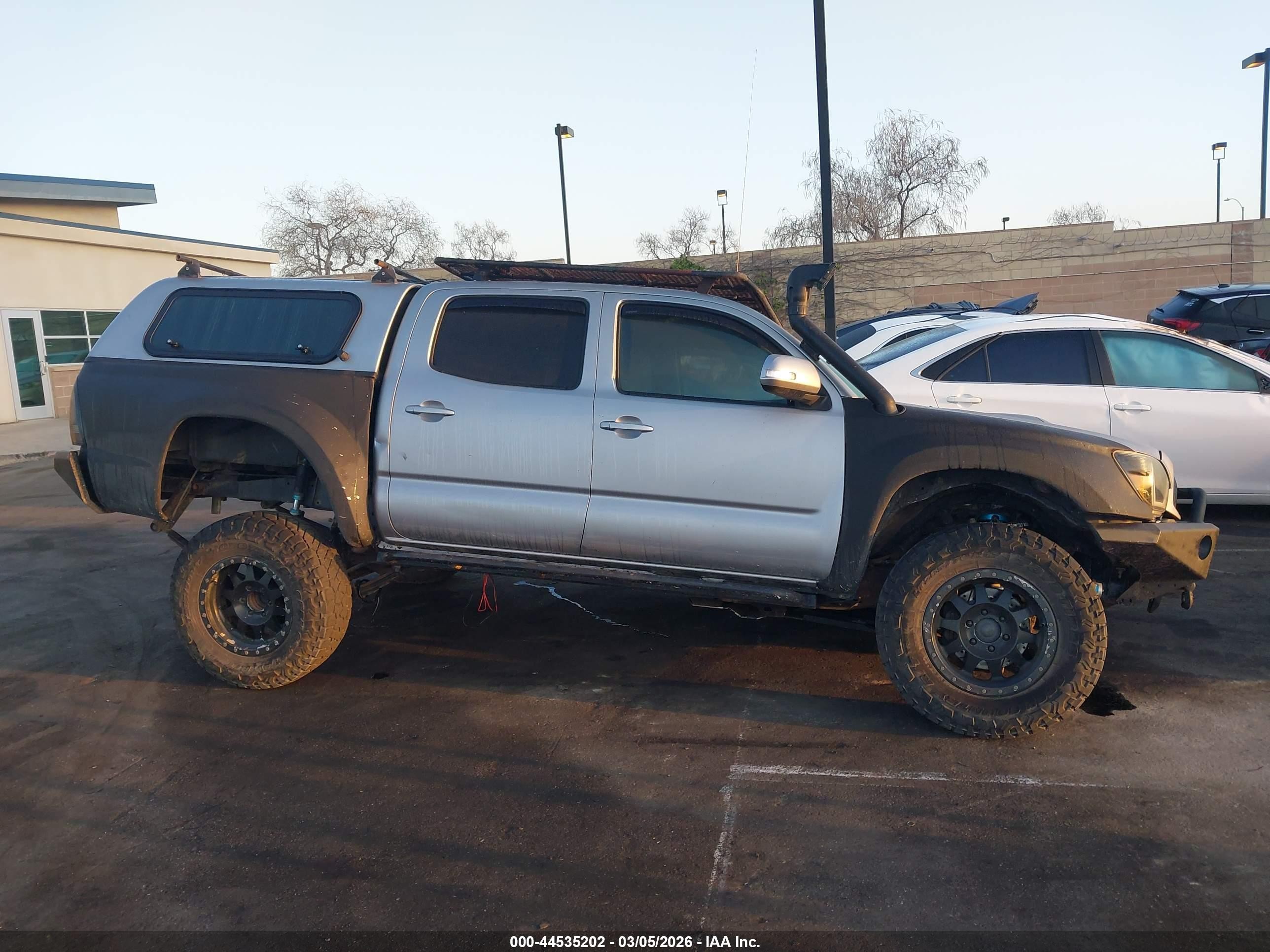 2015 Toyota Tacoma Base V6 Silver vin: 3TMLU4EN0FM189638