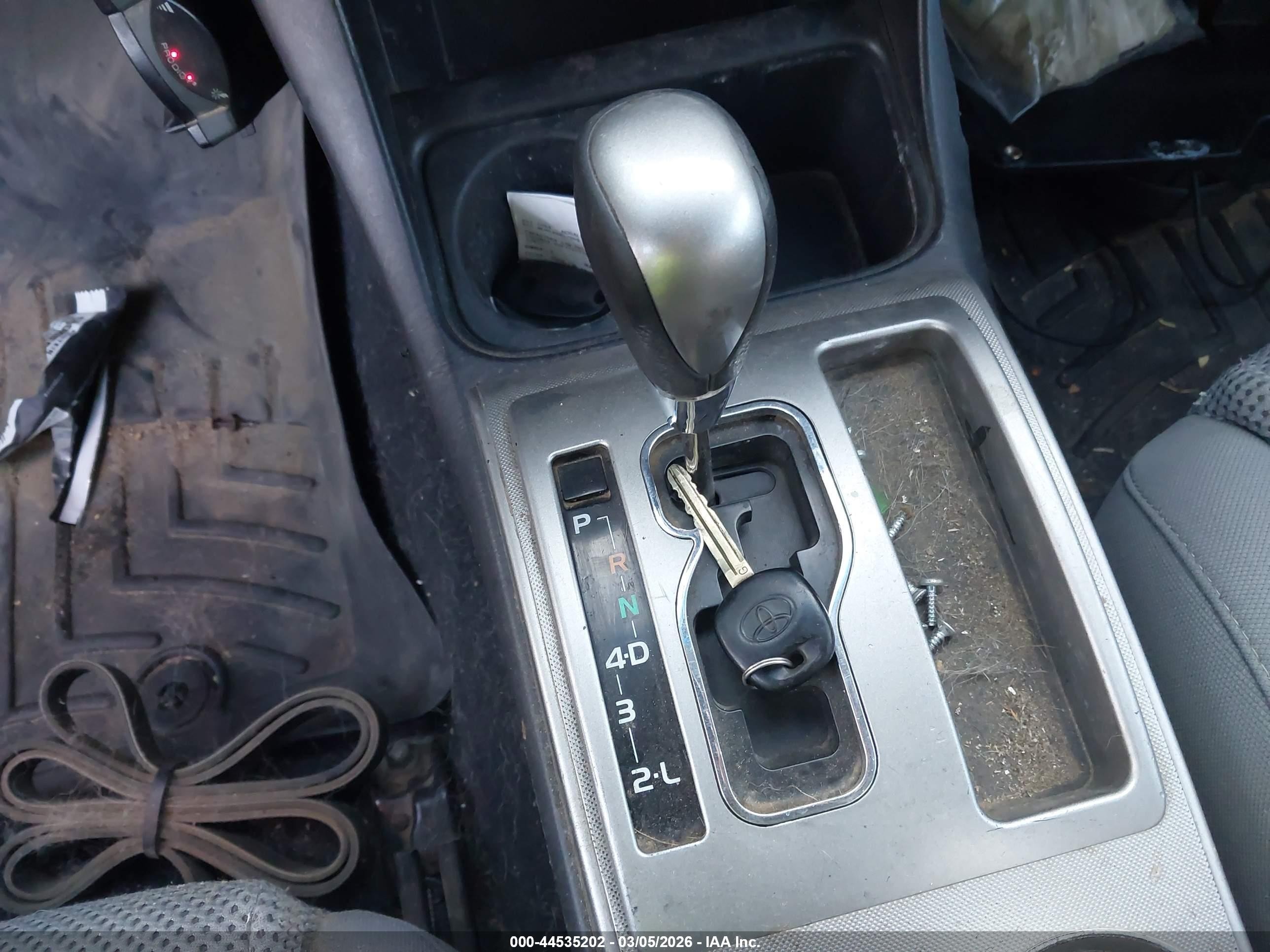 2015 Toyota Tacoma Base V6 Silver vin: 3TMLU4EN0FM189638