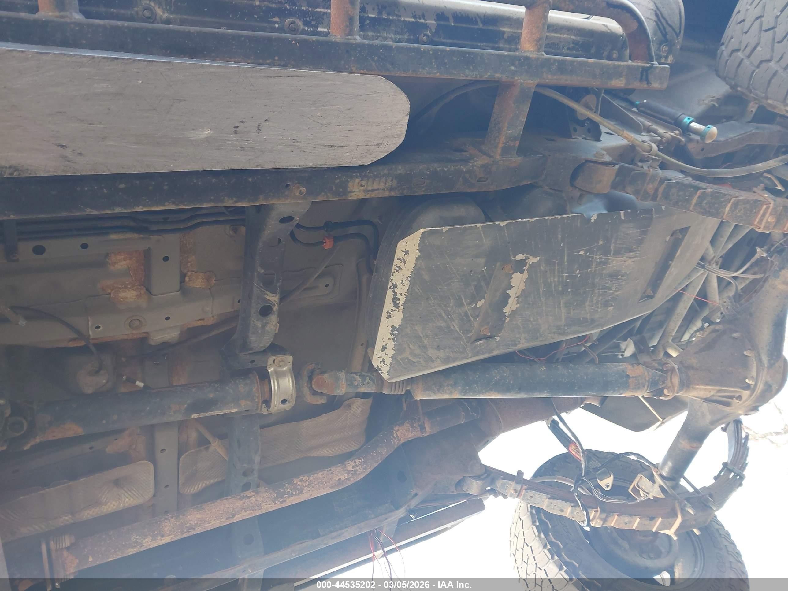 2015 Toyota Tacoma Base V6 Silver vin: 3TMLU4EN0FM189638