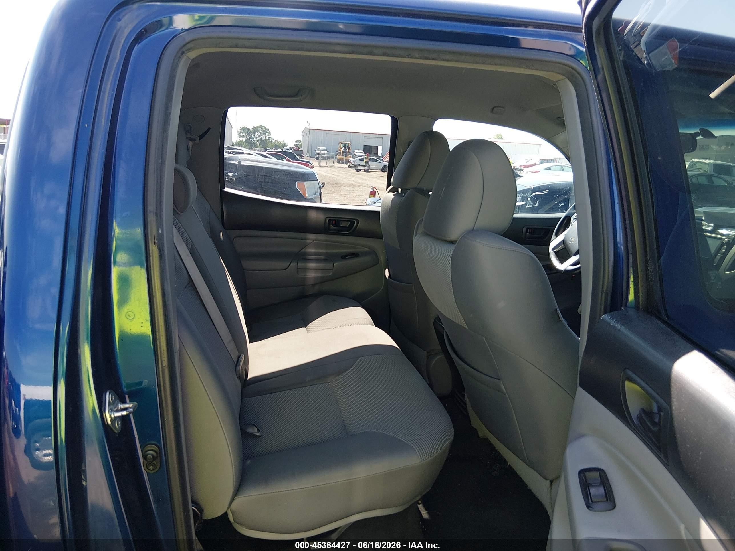 2015 Toyota Tacoma Base V6 Blue vin: 3TMLU4EN0FM189784