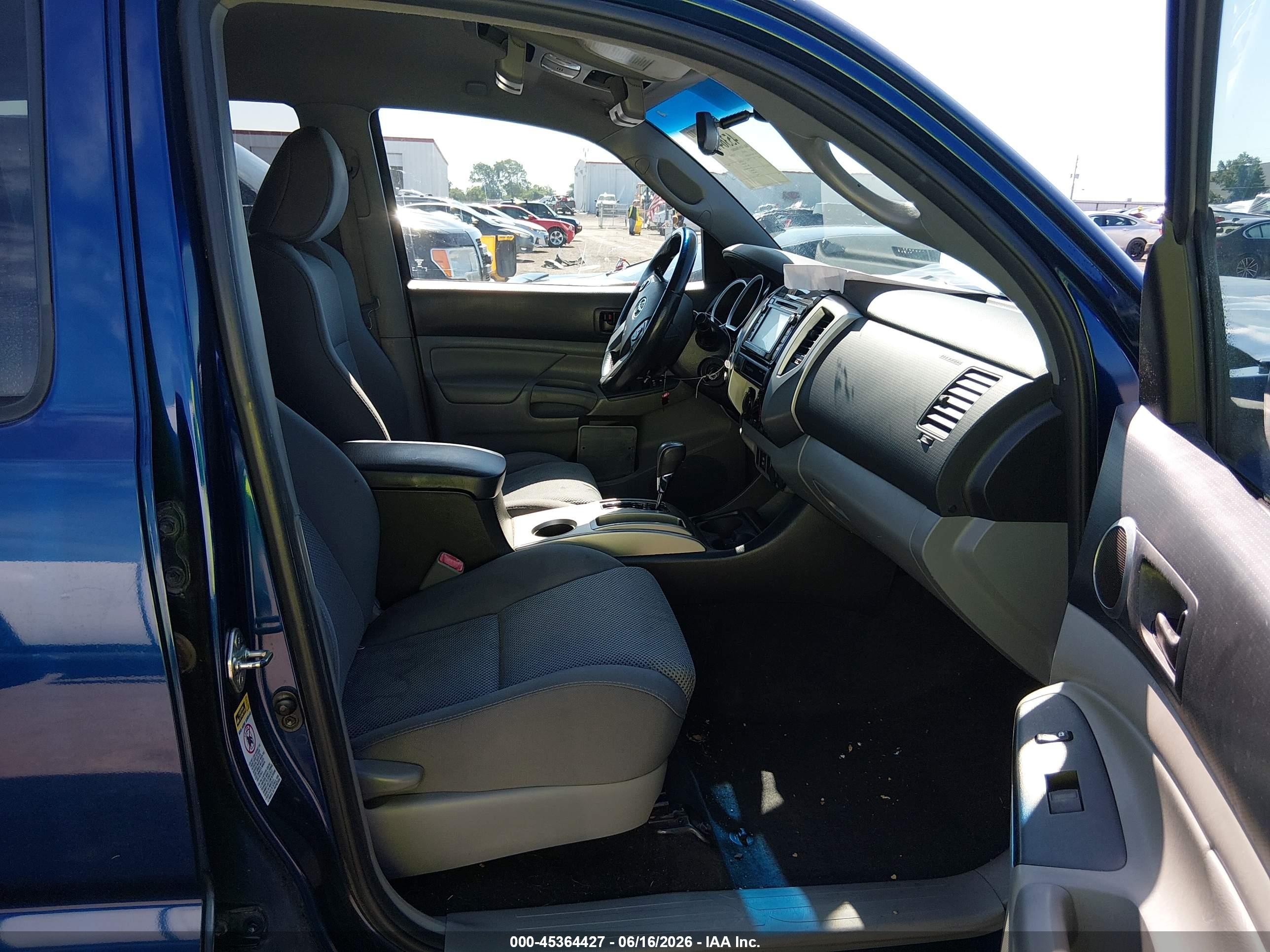 2015 Toyota Tacoma Base V6 Blue vin: 3TMLU4EN0FM189784