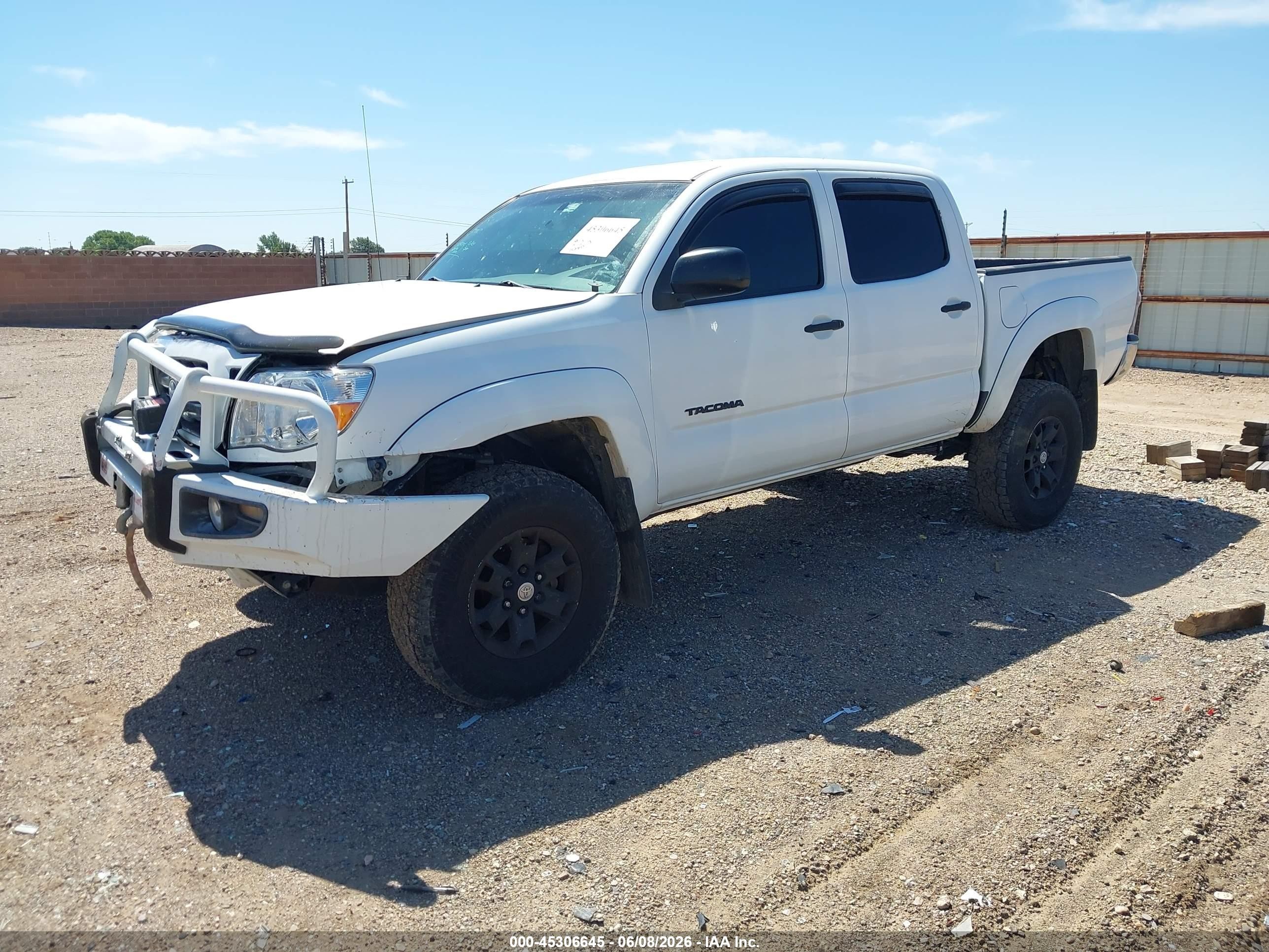 2010 Toyota Tacoma Base V6 Белый vin: 3TMLU4EN1AM041829