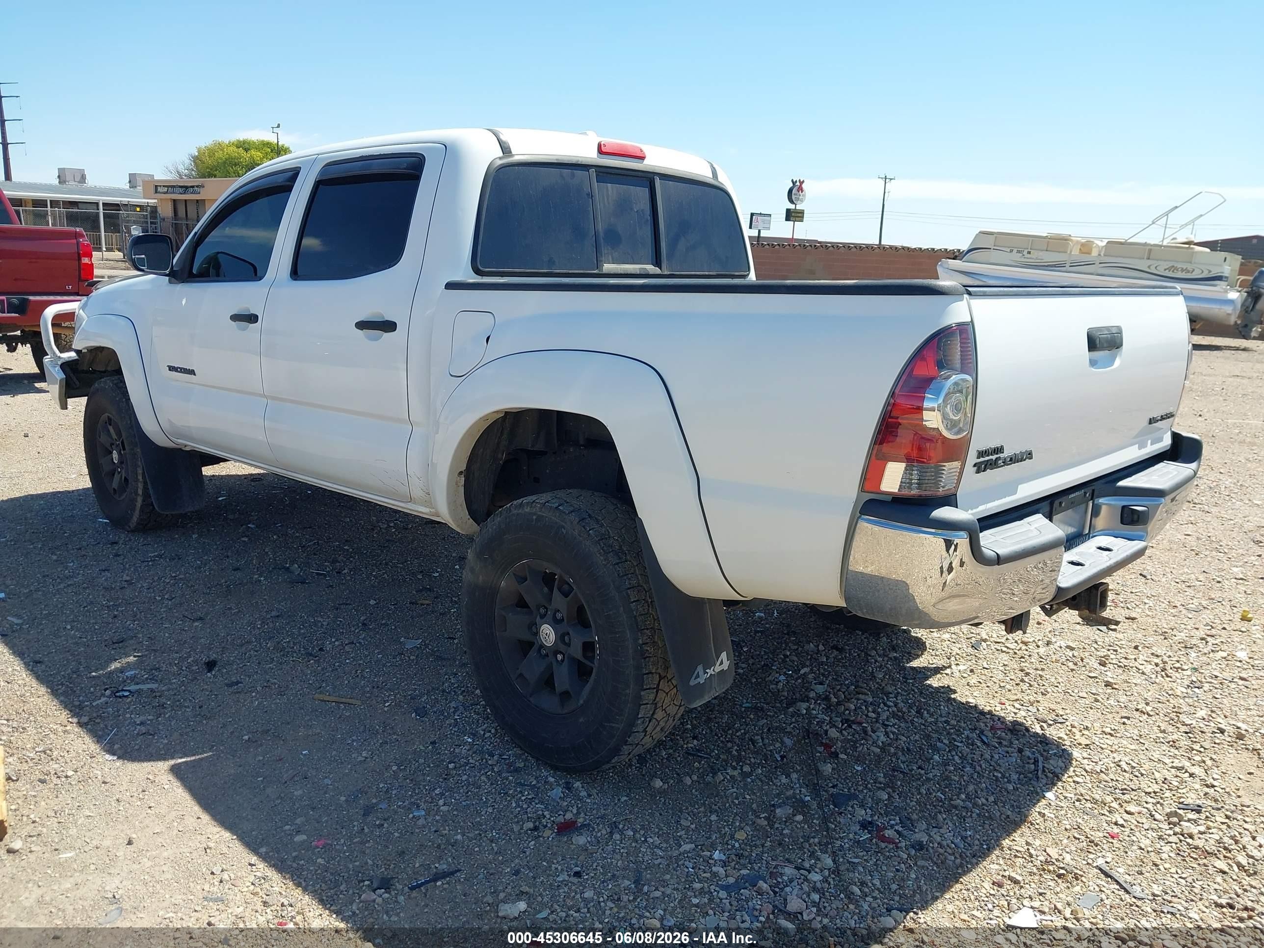 2010 Toyota Tacoma Base V6 Белый vin: 3TMLU4EN1AM041829