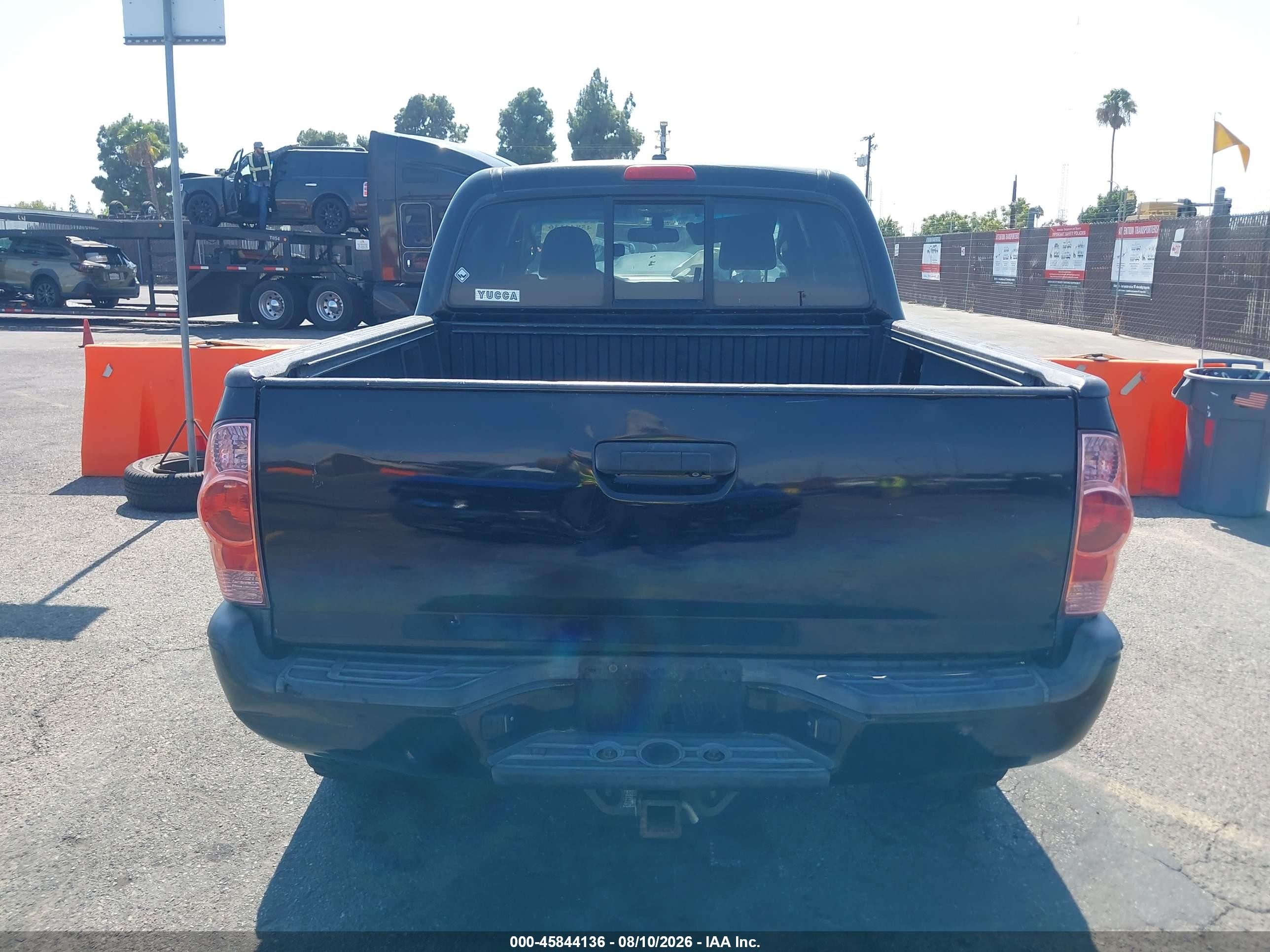 2010 Toyota Tacoma Base V6 Black vin: 3TMLU4EN1AM047386