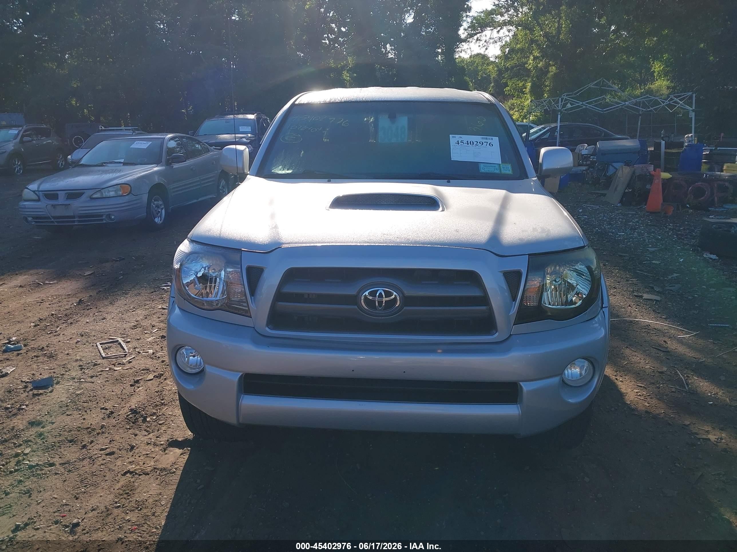 2010 Toyota Tacoma Base V6 Silver vin: 3TMLU4EN1AM051406