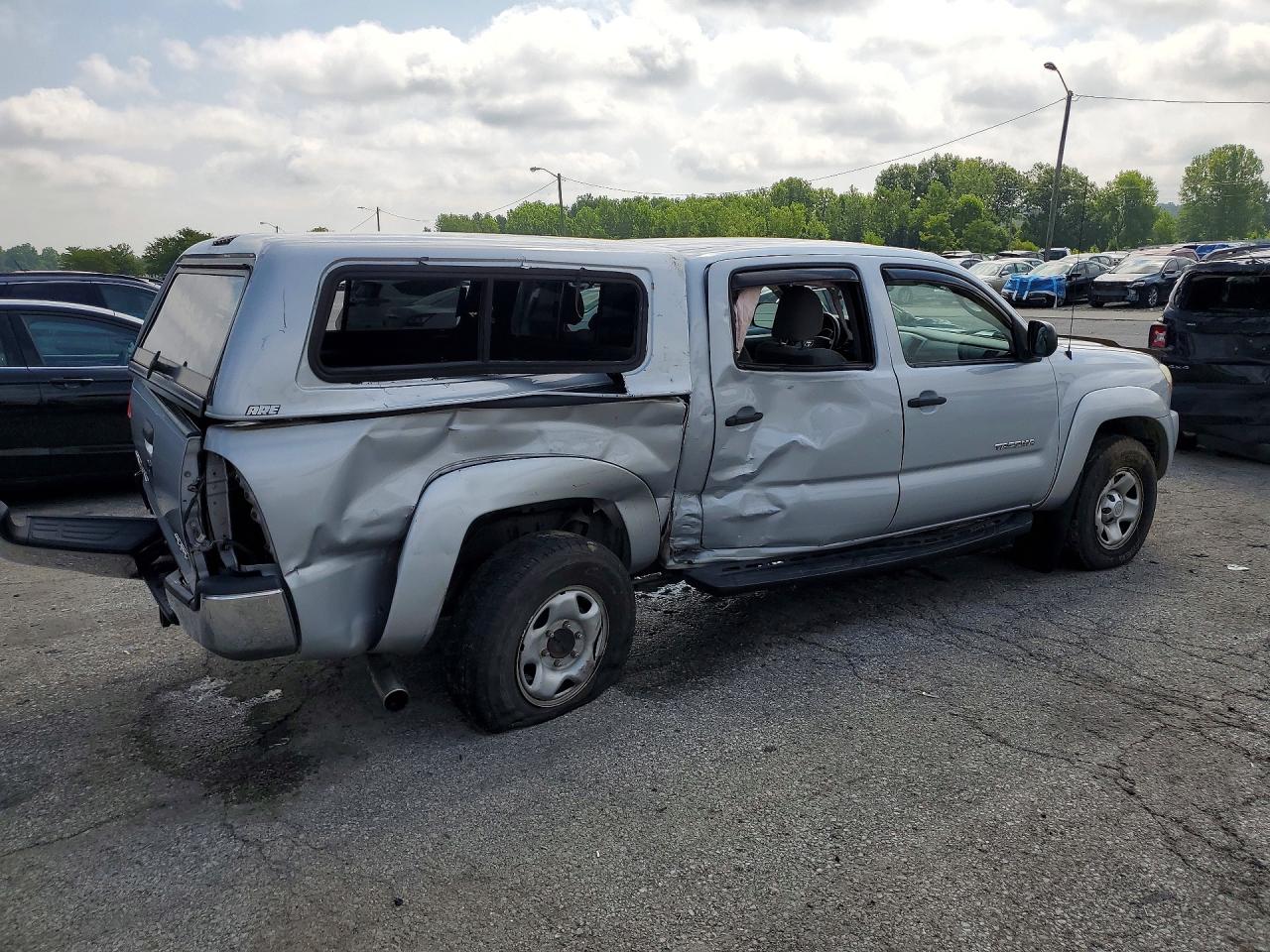 2011 Toyota Tacoma Double Cab Silver vin: 3TMLU4EN1BM061113