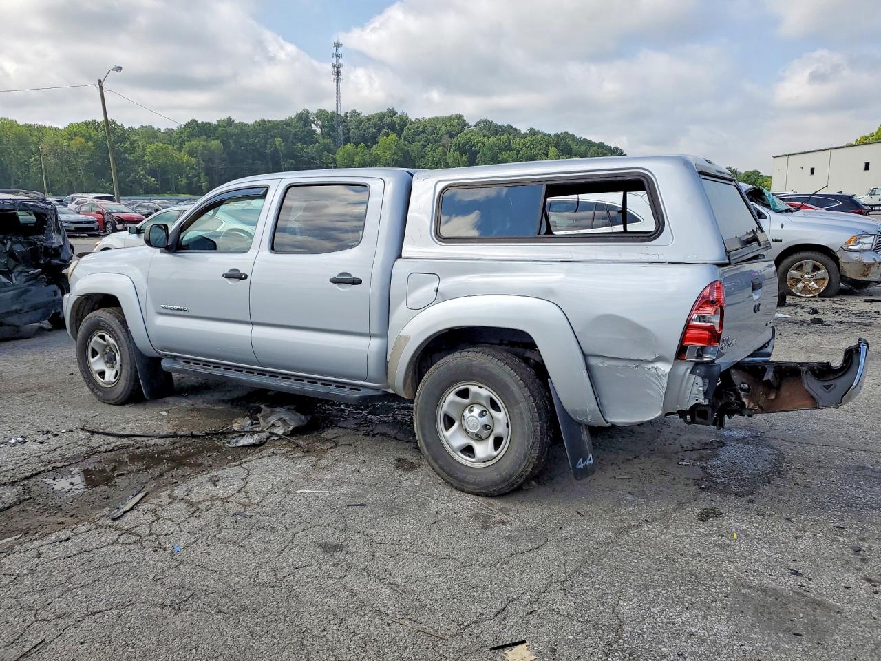 2011 Toyota Tacoma Double Cab Silver vin: 3TMLU4EN1BM061113