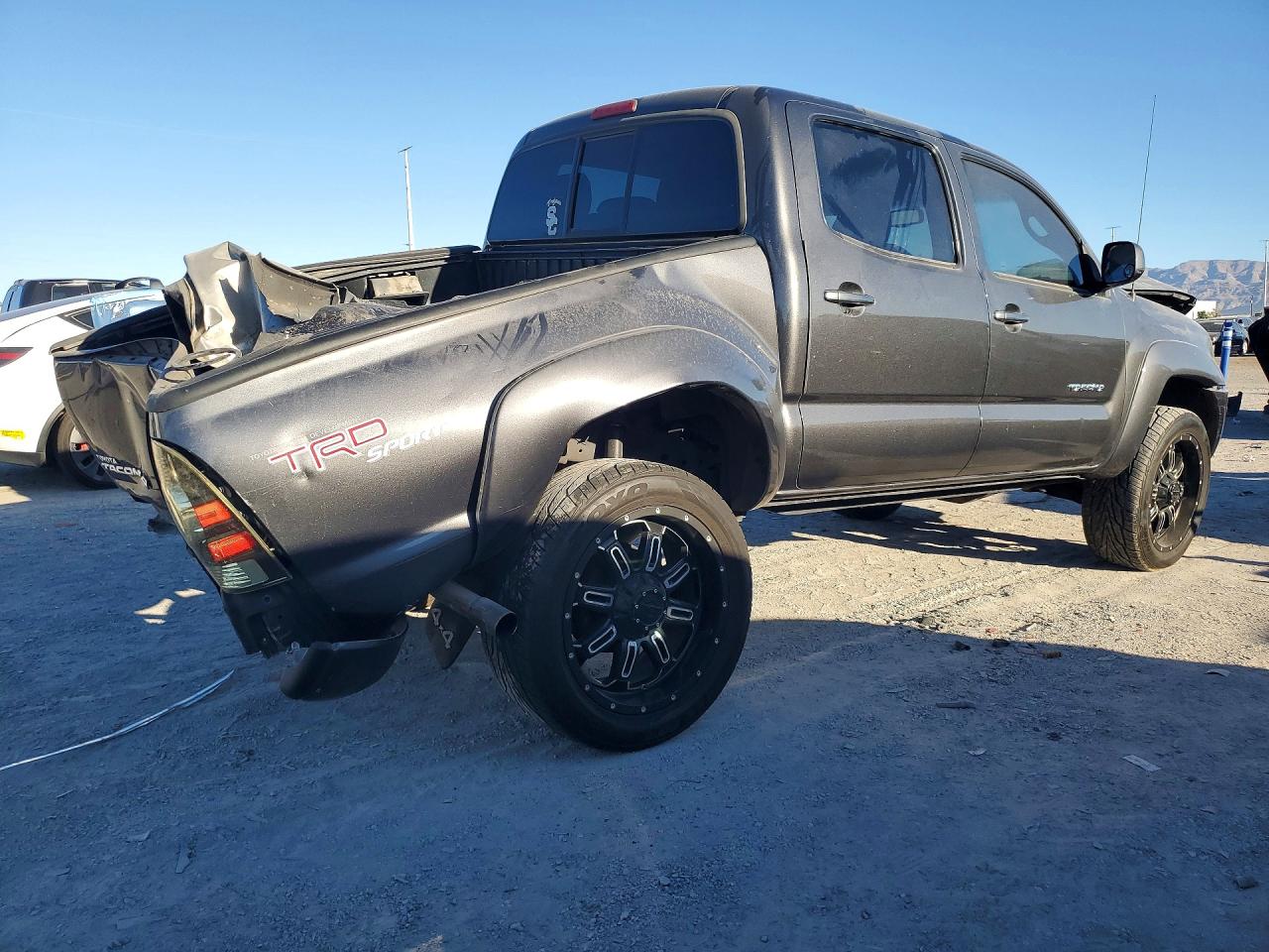 2011 Toyota Tacoma V6 Gray vin: 3TMLU4EN1BM061578