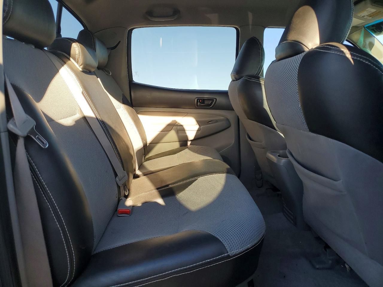 2011 Toyota Tacoma V6 Gray vin: 3TMLU4EN1BM061578